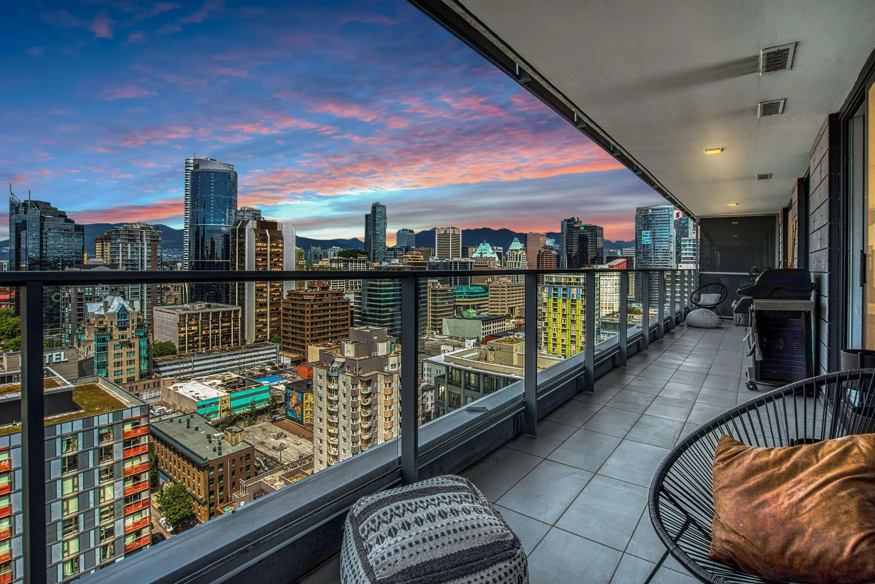 1111 Richards Street #2607