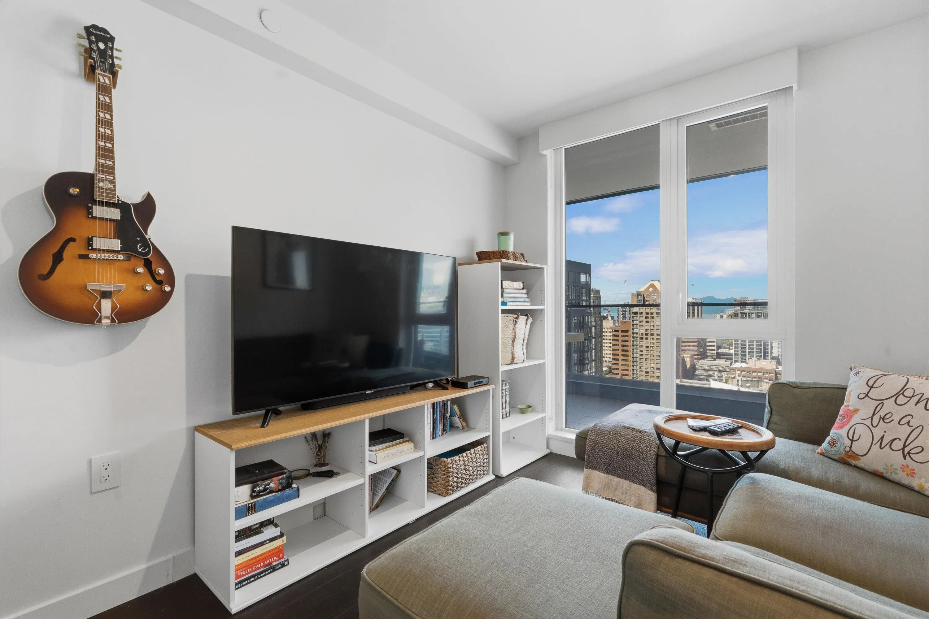1111 Richards Street #2607