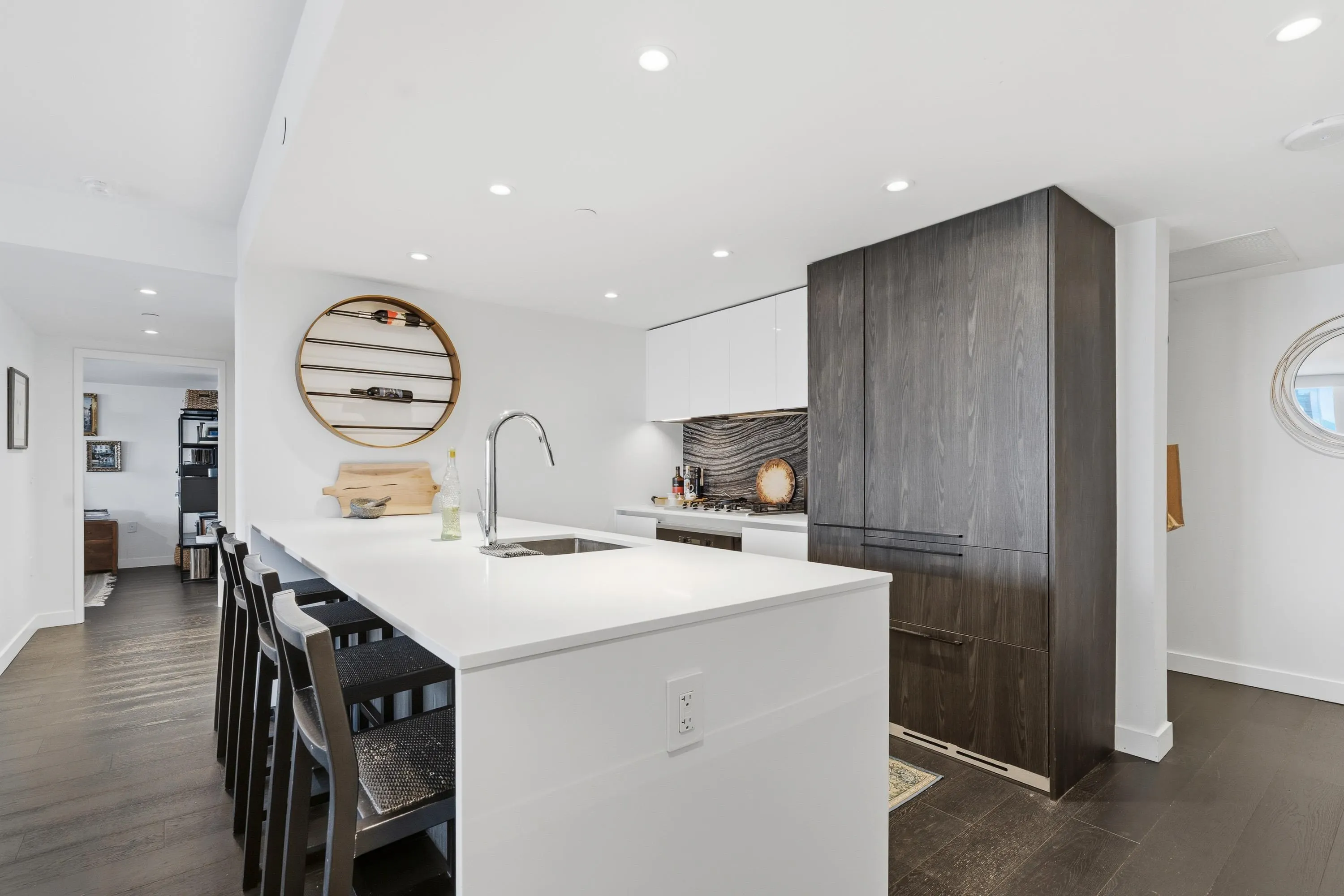 1111 Richards Street #2607