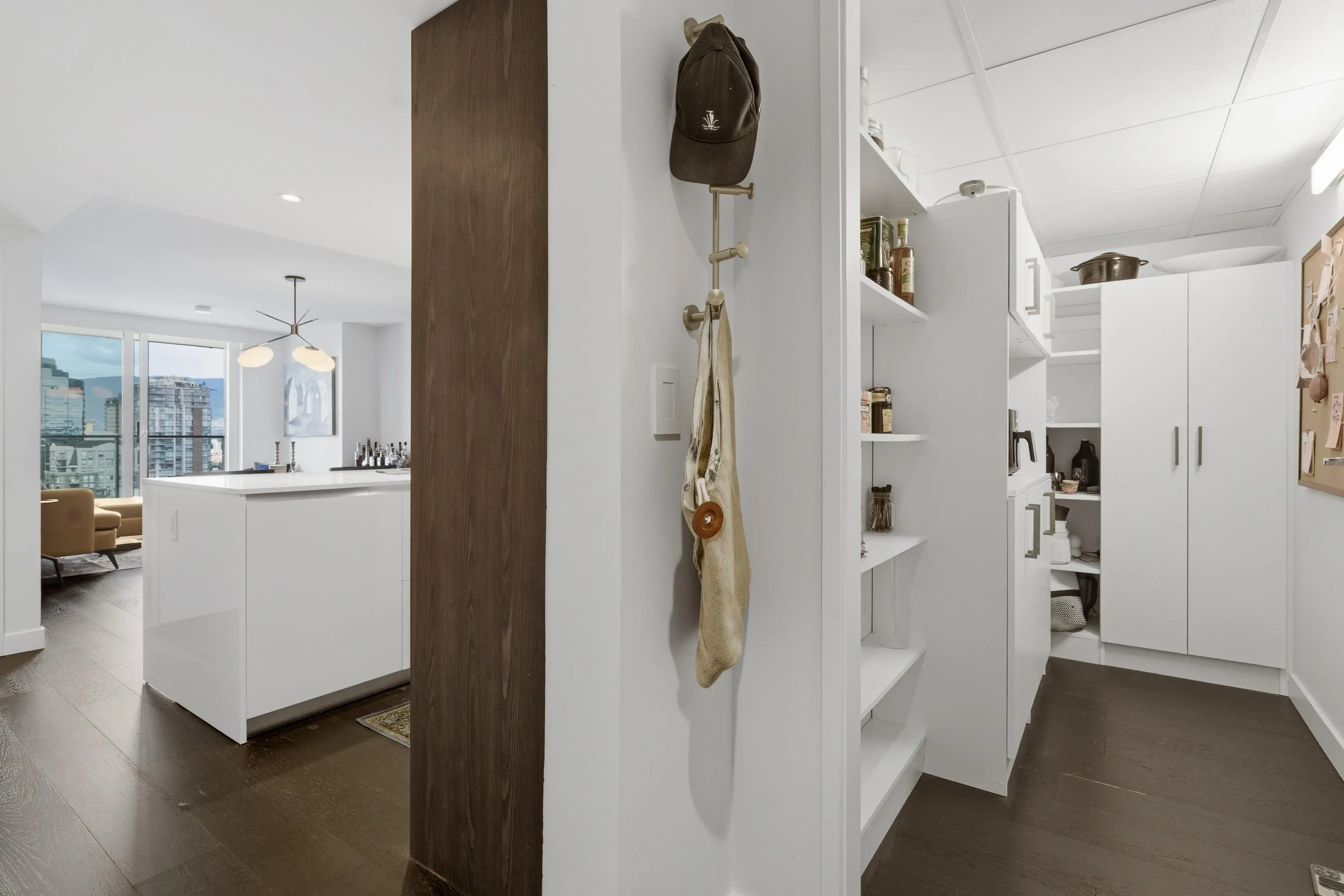1111 Richards Street #2607