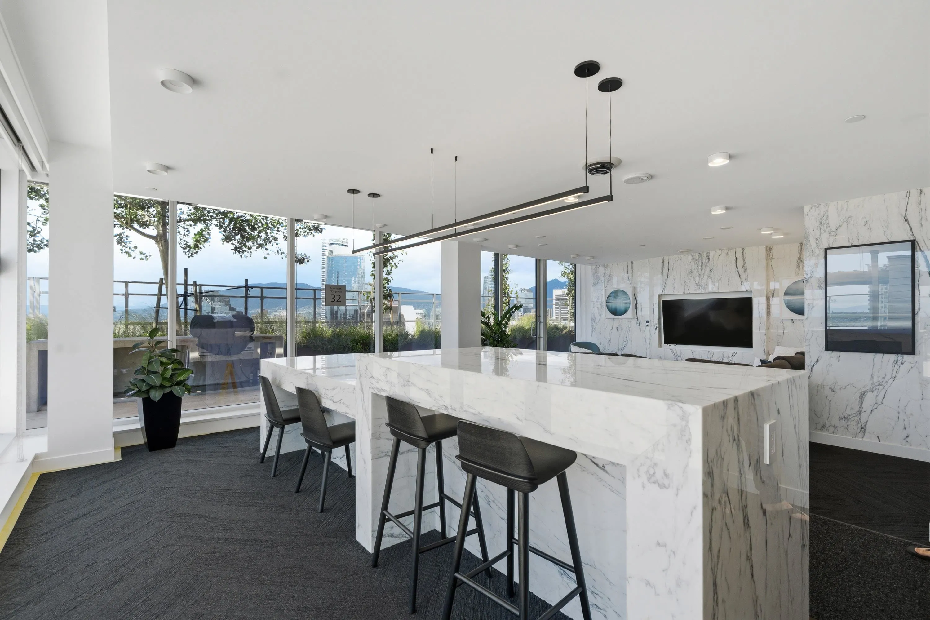 1111 Richards Street #2607