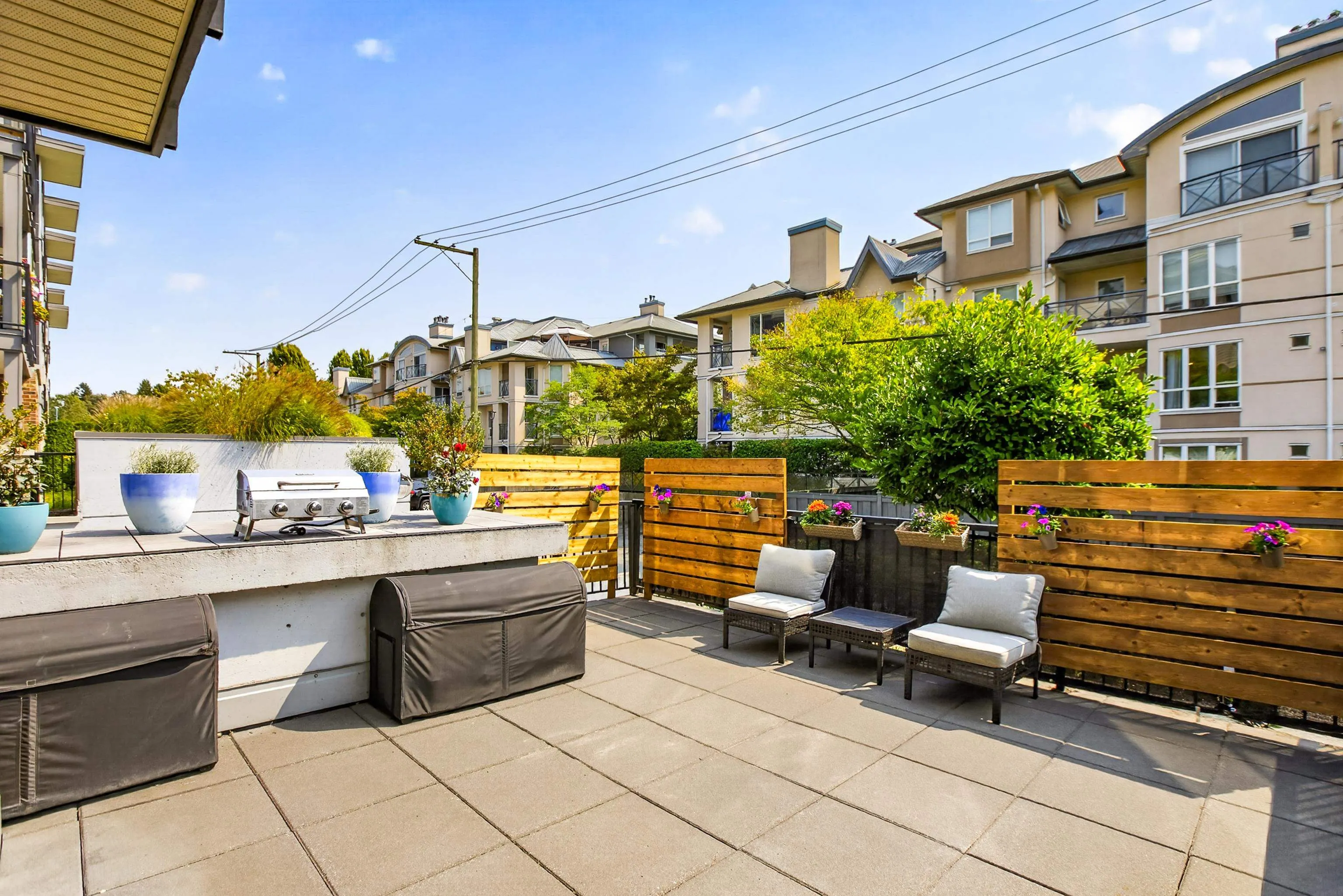 2460 Kelly Avenue #106
