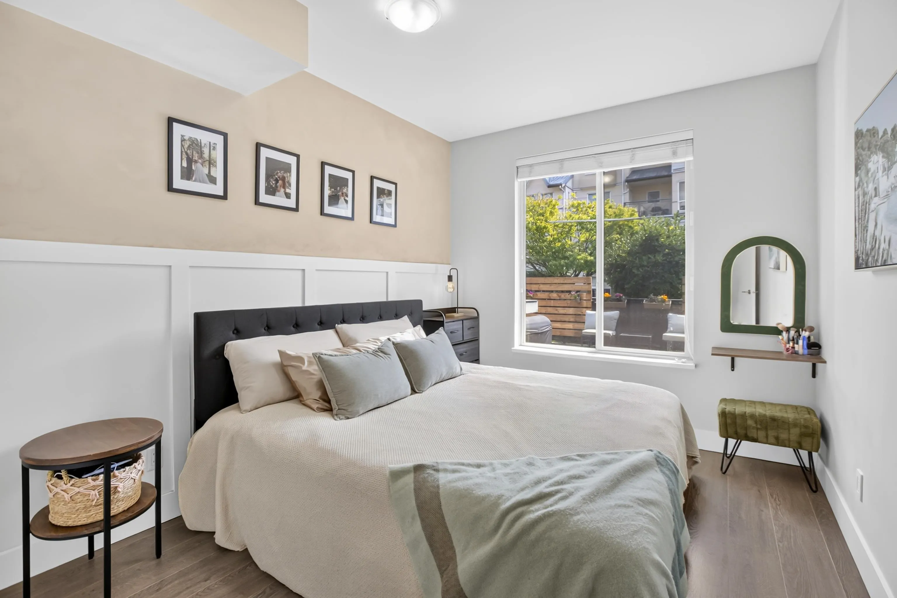 2460 Kelly Avenue #106