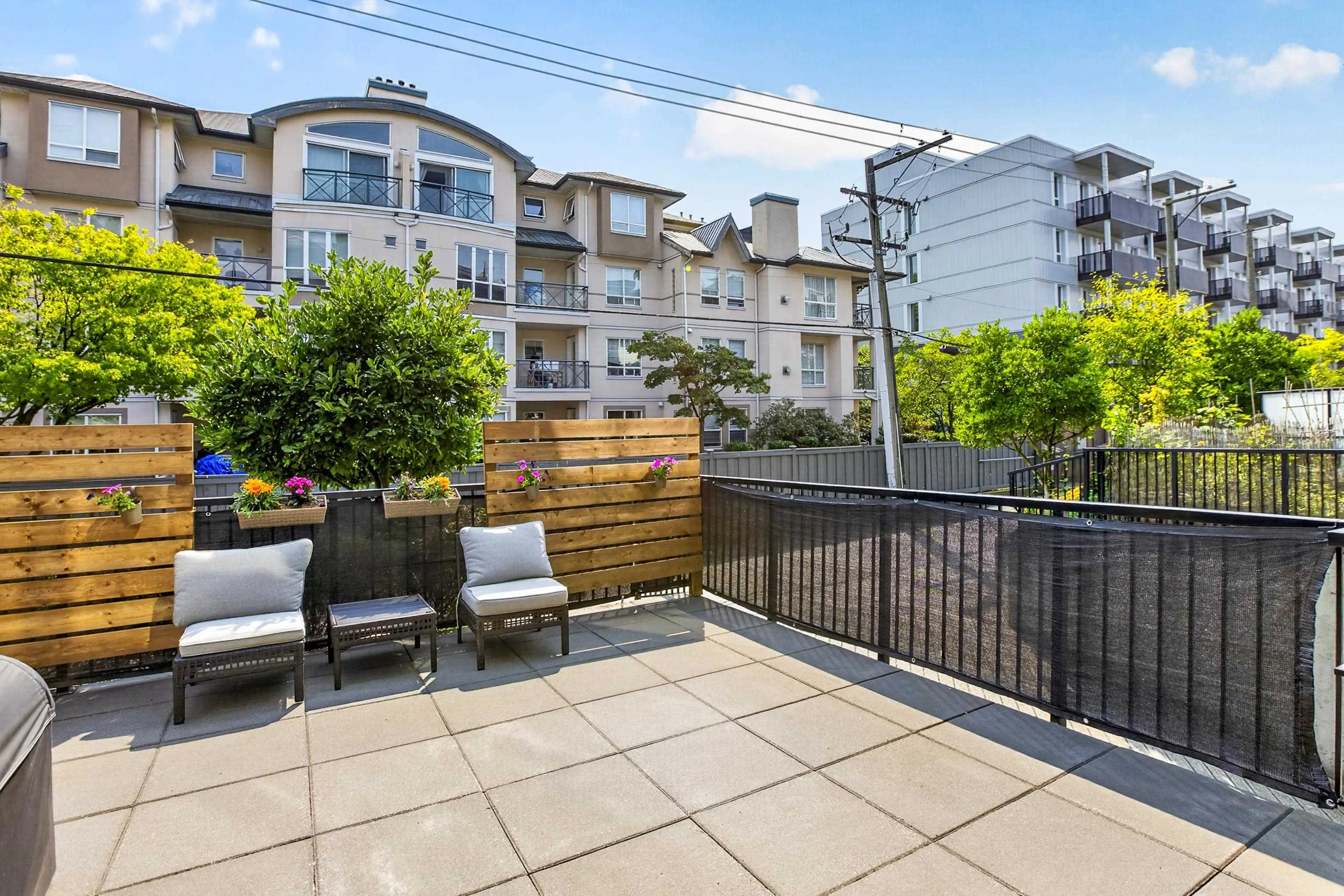 2460 Kelly Avenue #106