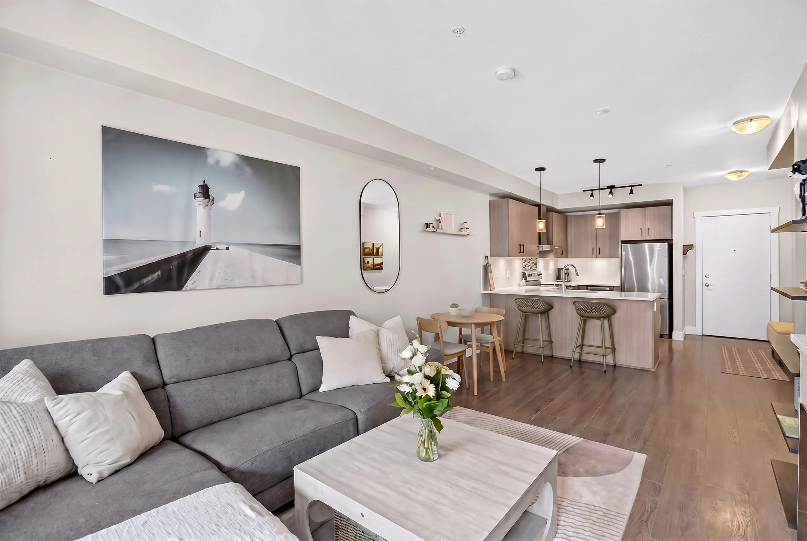 2460 Kelly Avenue #106