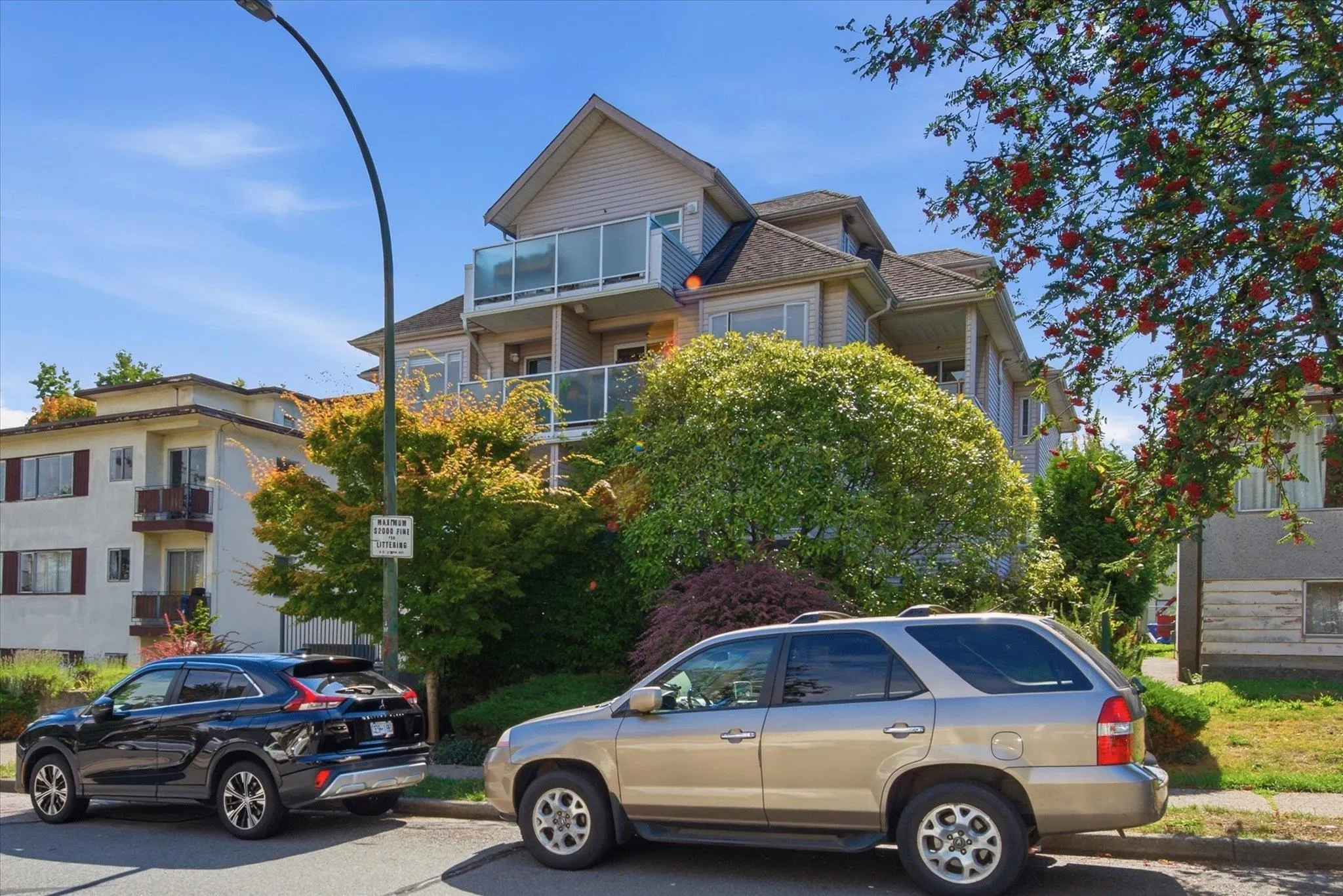 788 E 8th Avenue #102