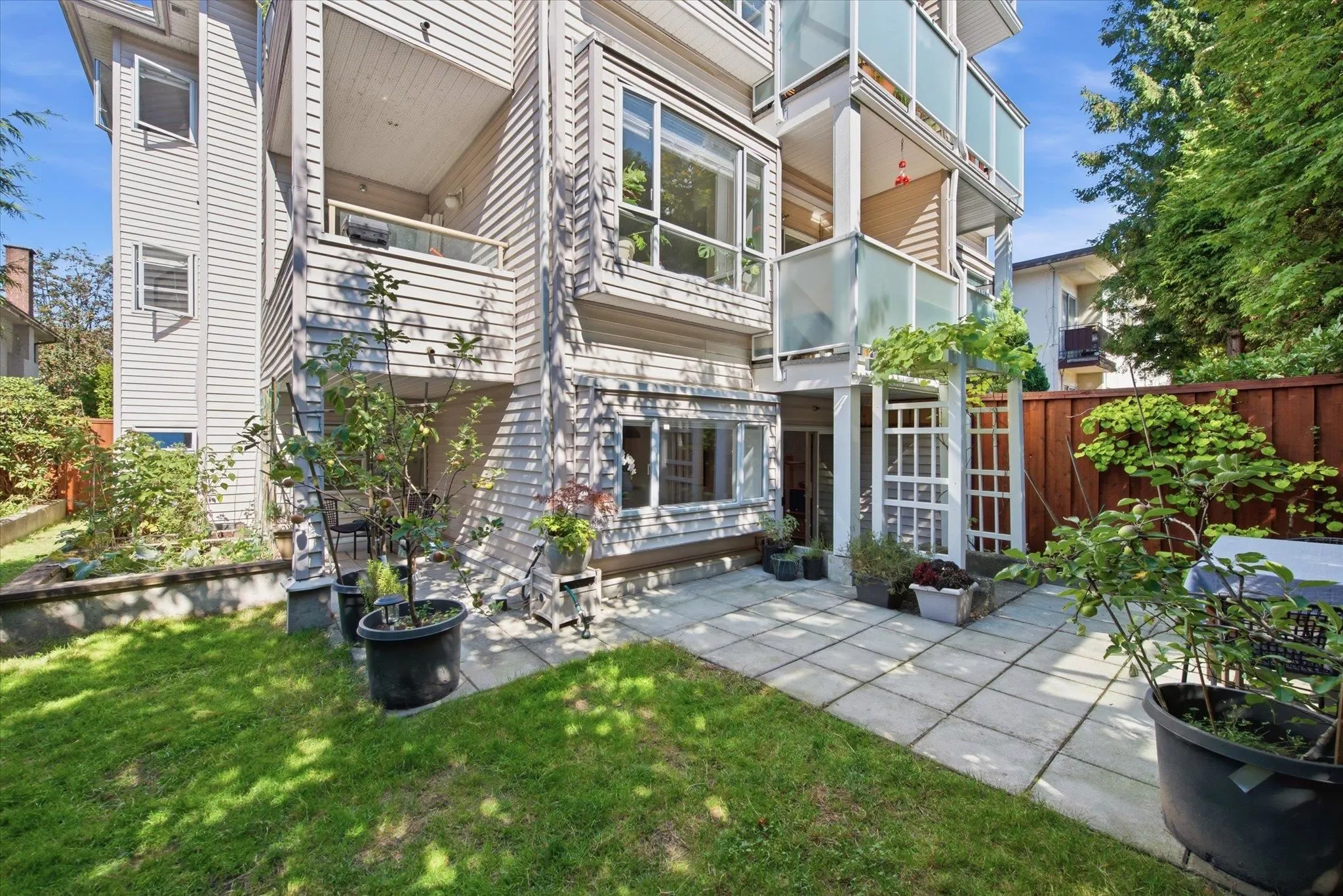 788 E 8th Avenue #102