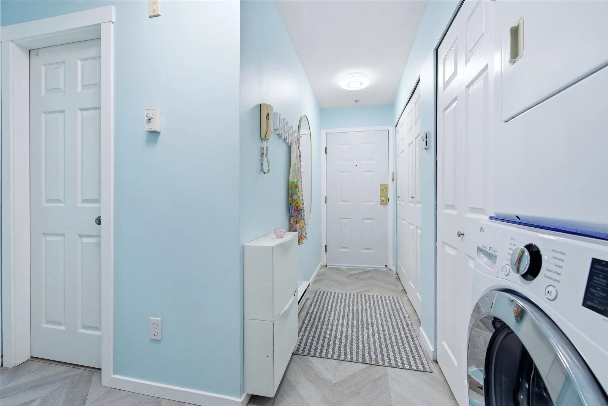 788 E 8th Avenue #102