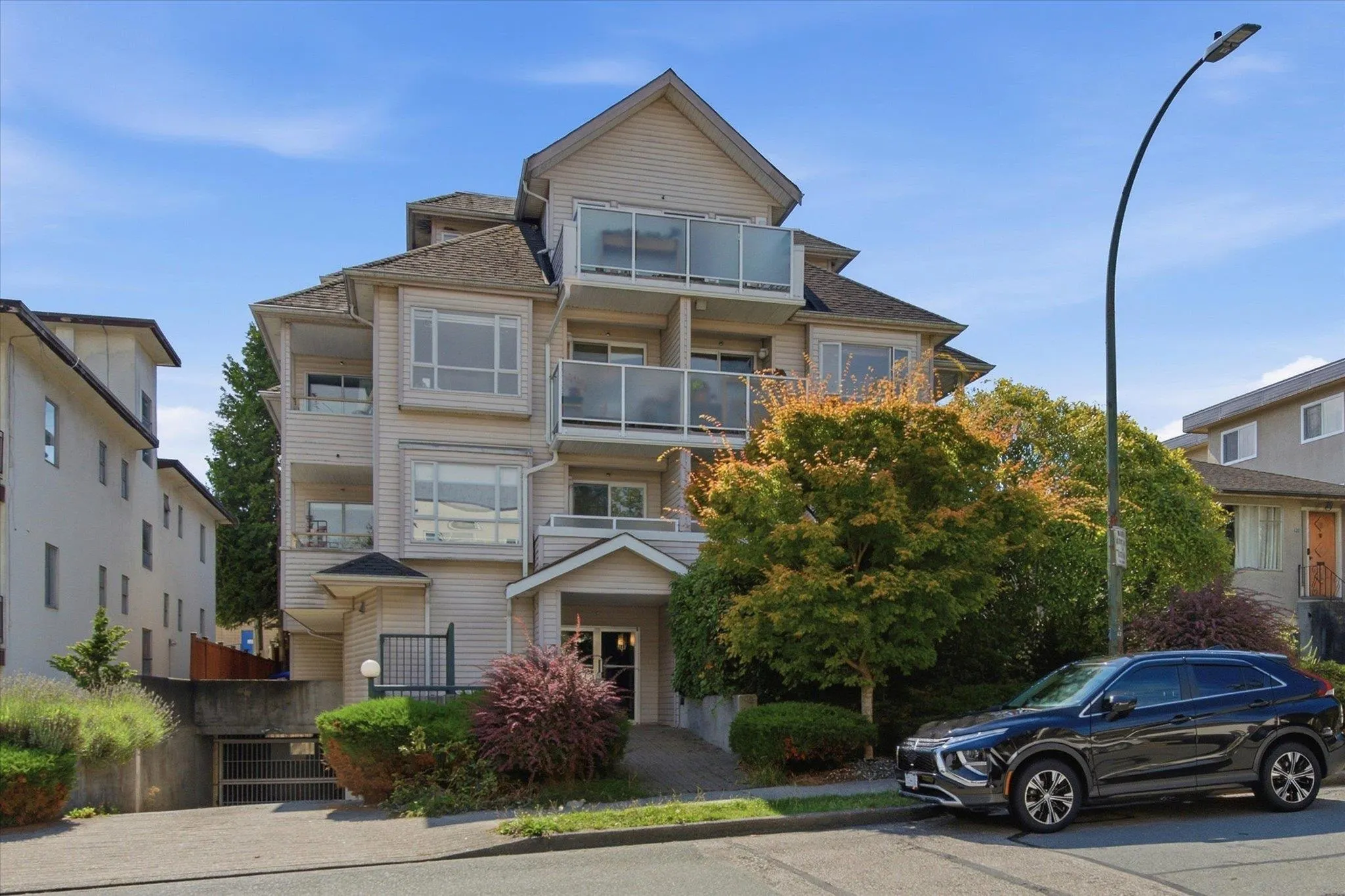 788 E 8th Avenue #102