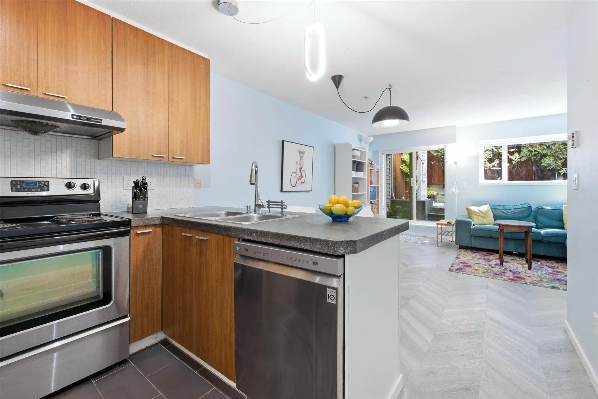 788 E 8th Avenue #102