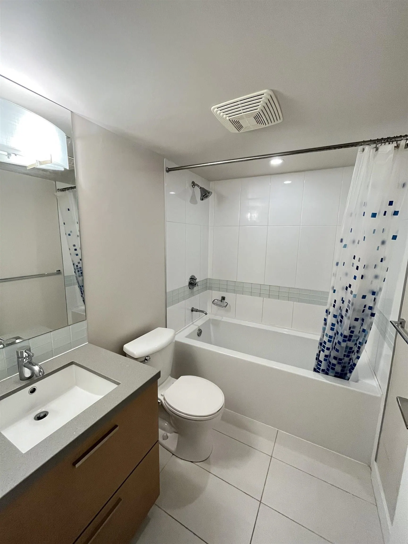 13380 108 Avenue #102