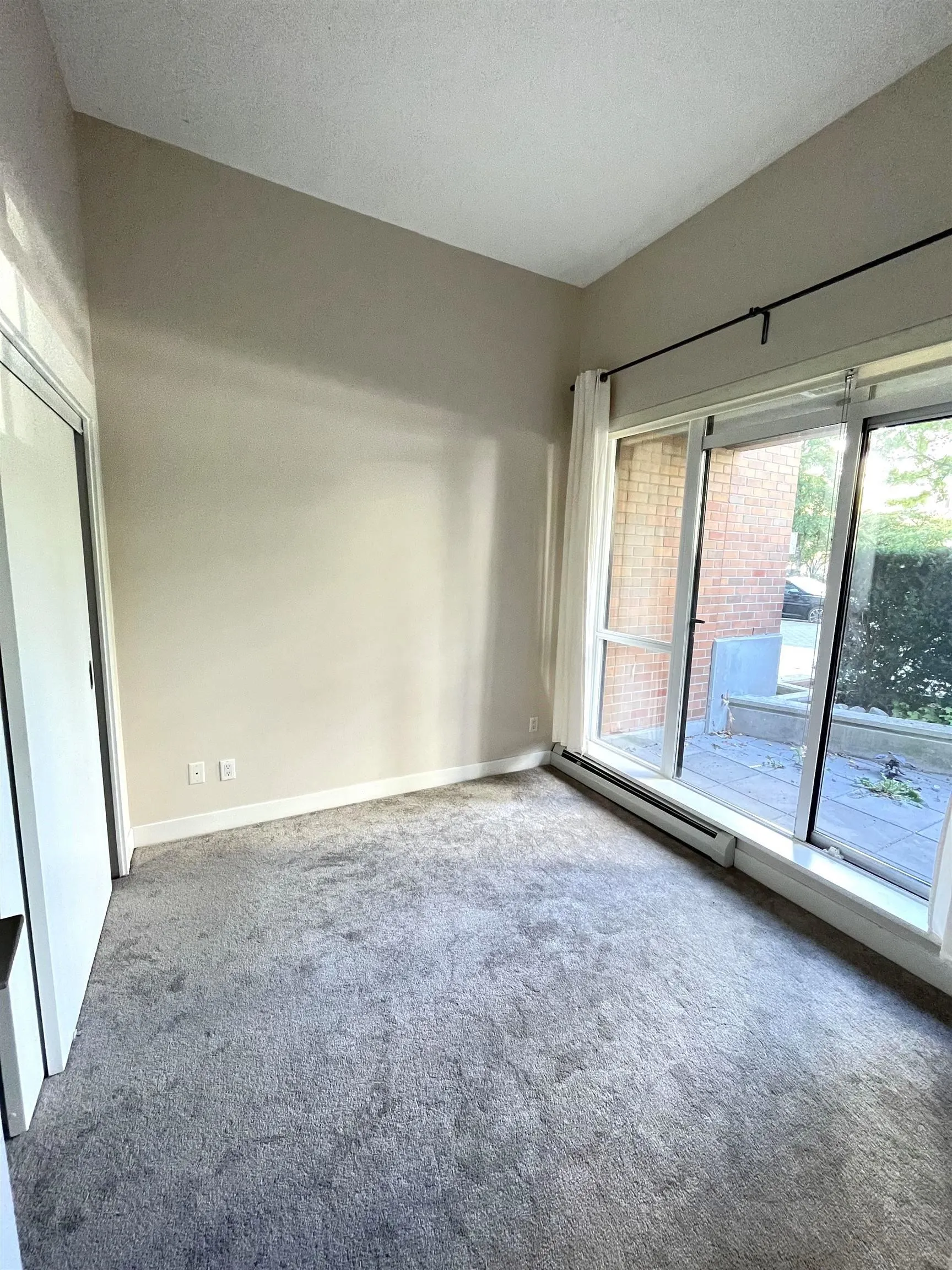 13380 108 Avenue #102