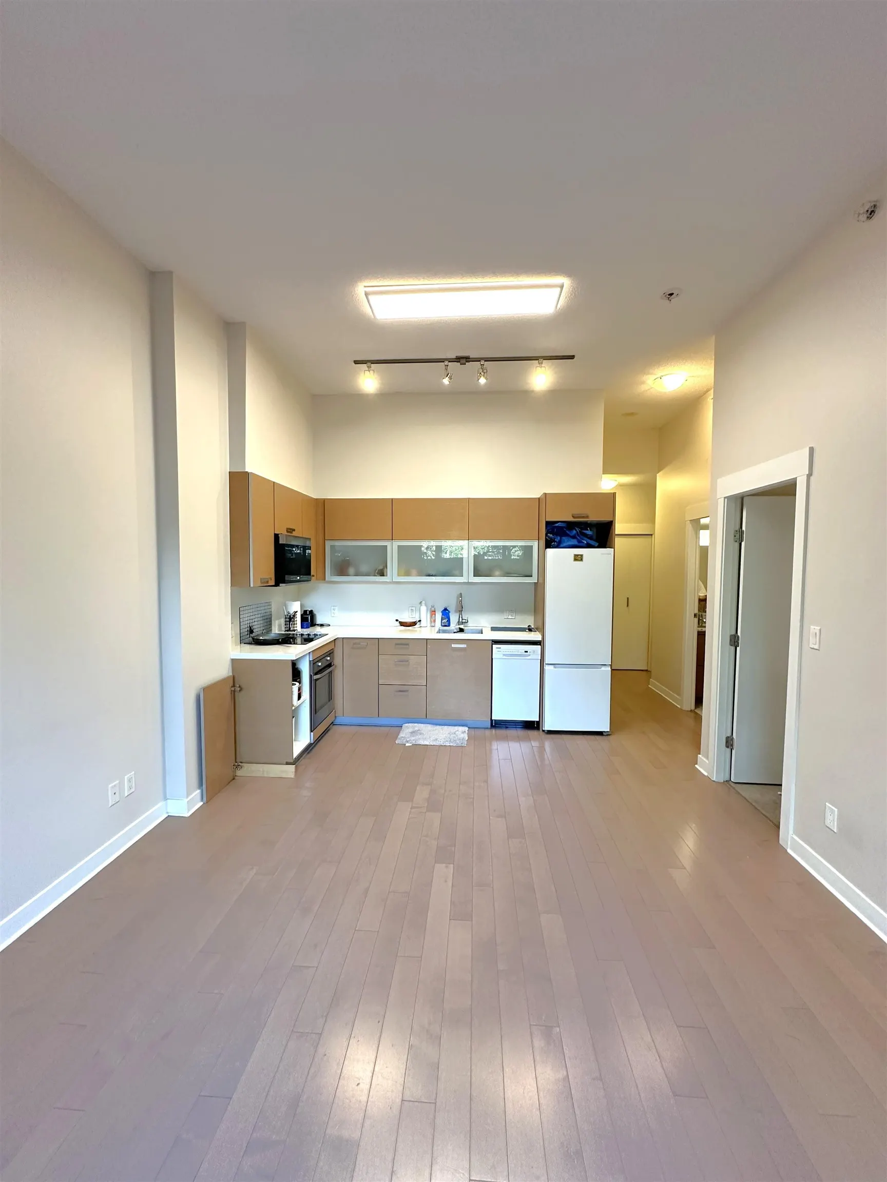 13380 108 Avenue #102