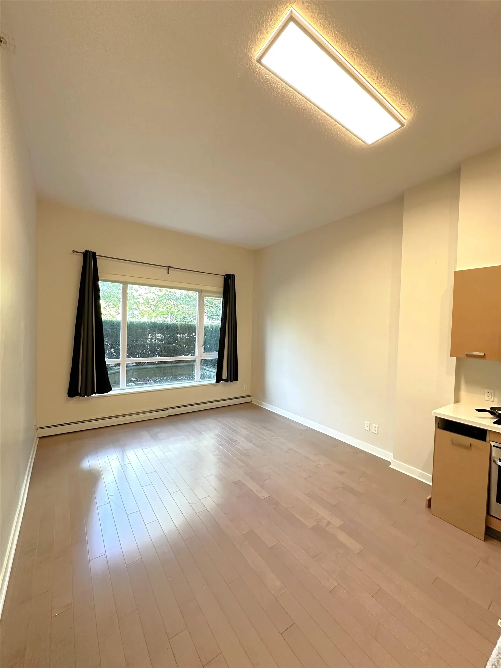 13380 108 Avenue #102