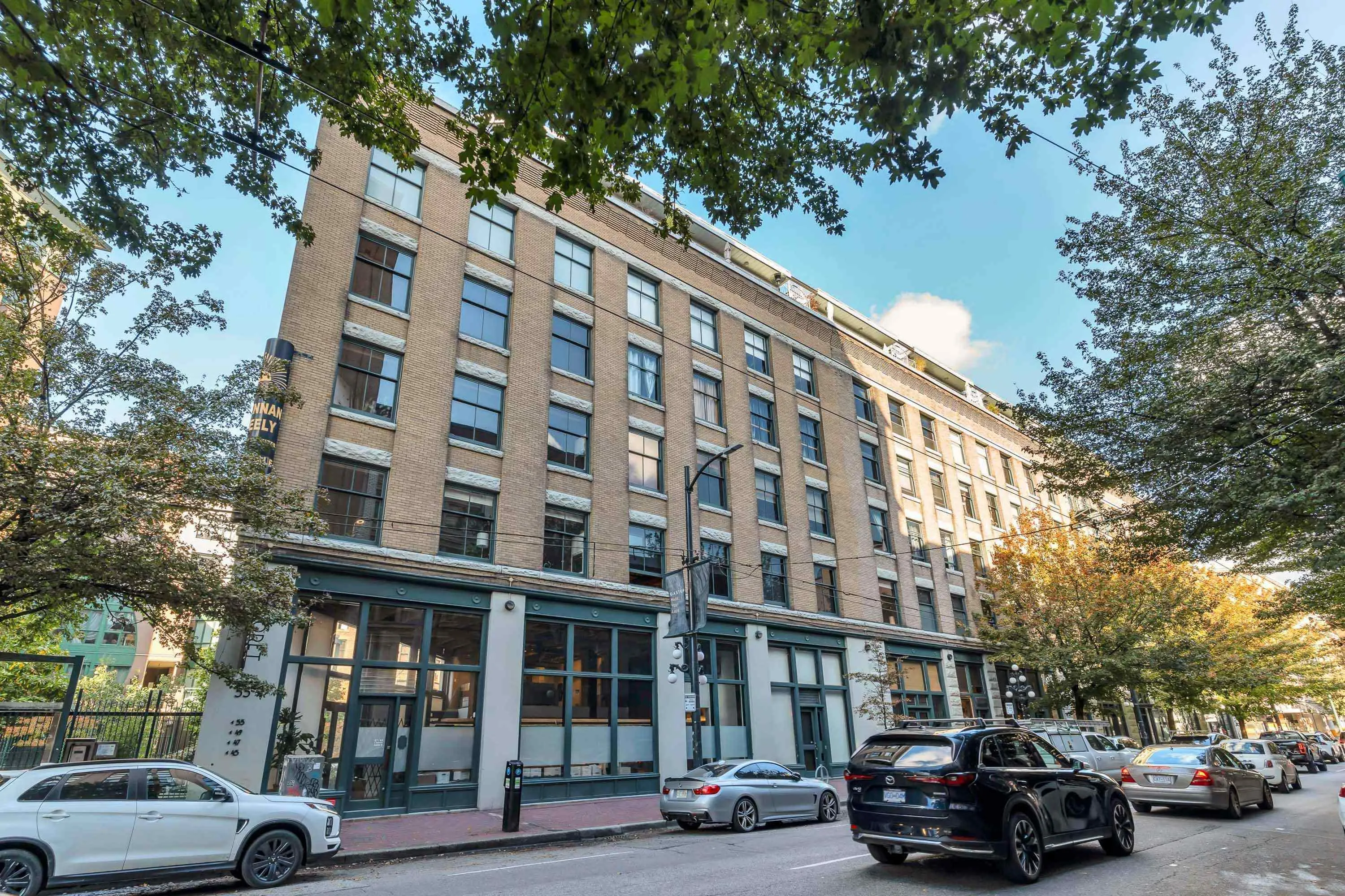 55 E Cordova Street #506