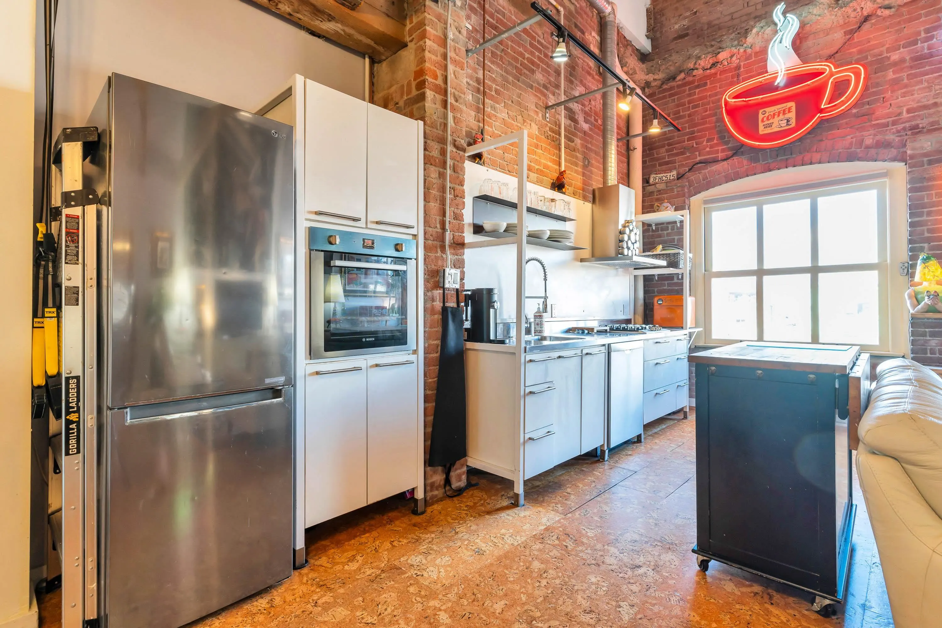 55 E Cordova Street #506