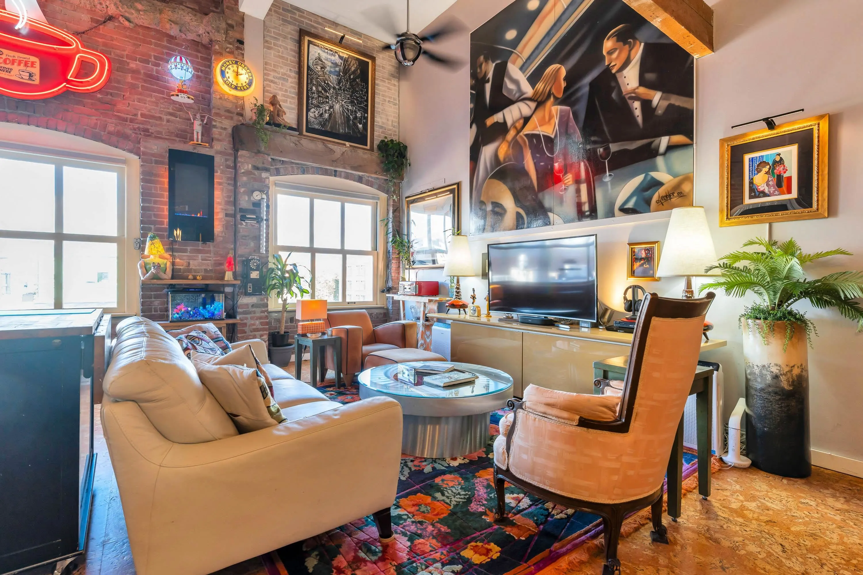 55 E Cordova Street #506