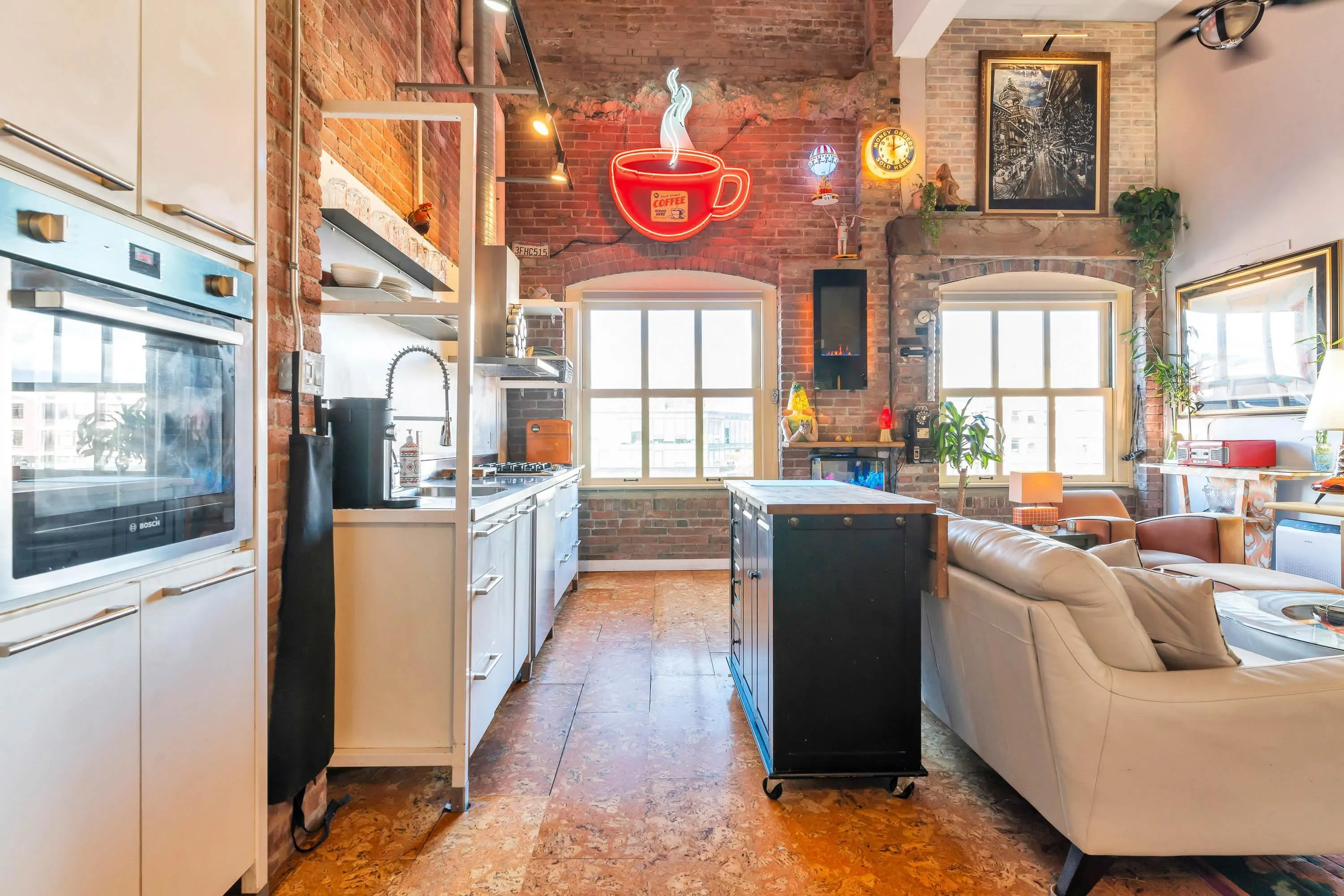 55 E Cordova Street #506