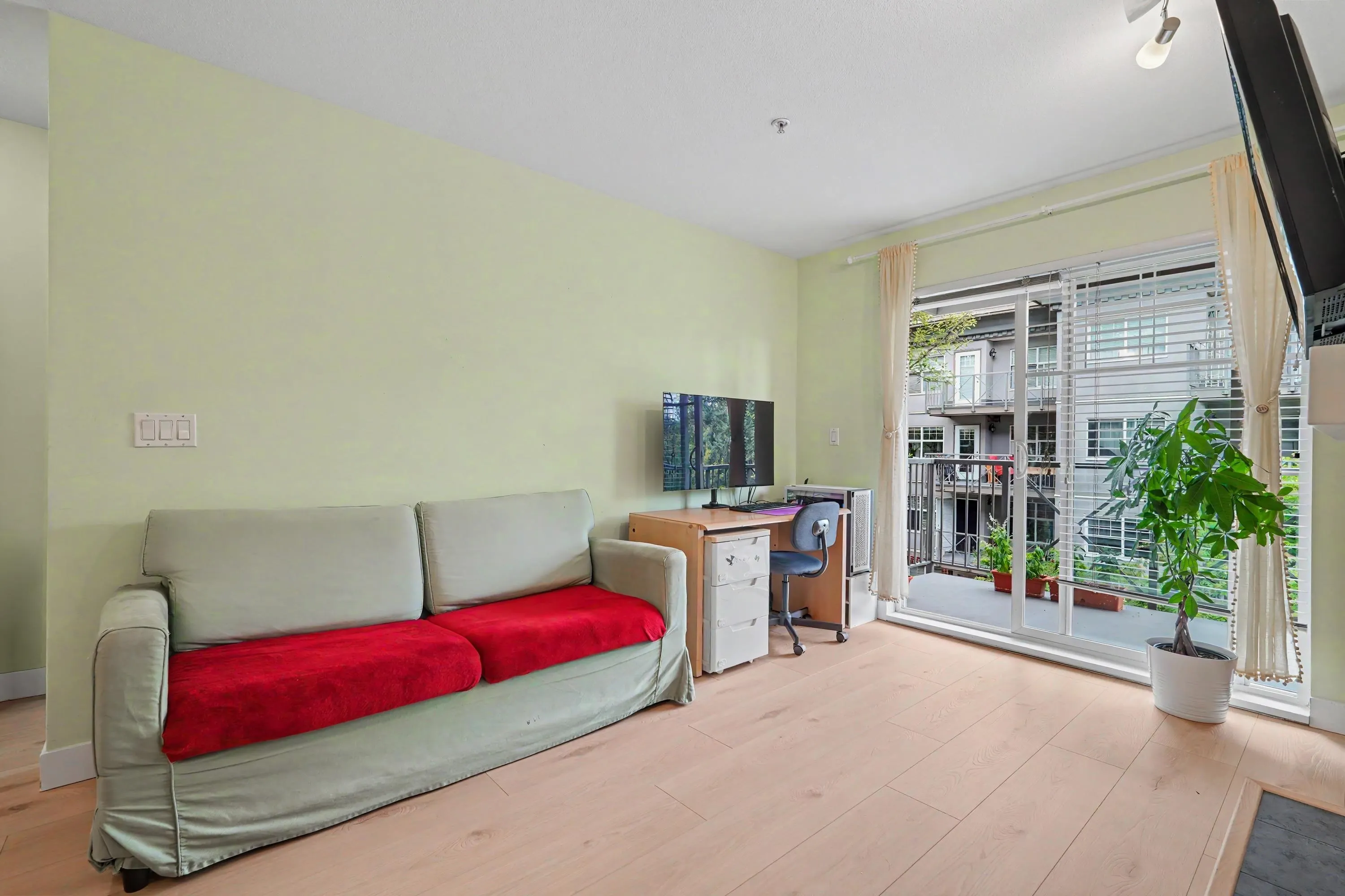3260 St Johns Street #309