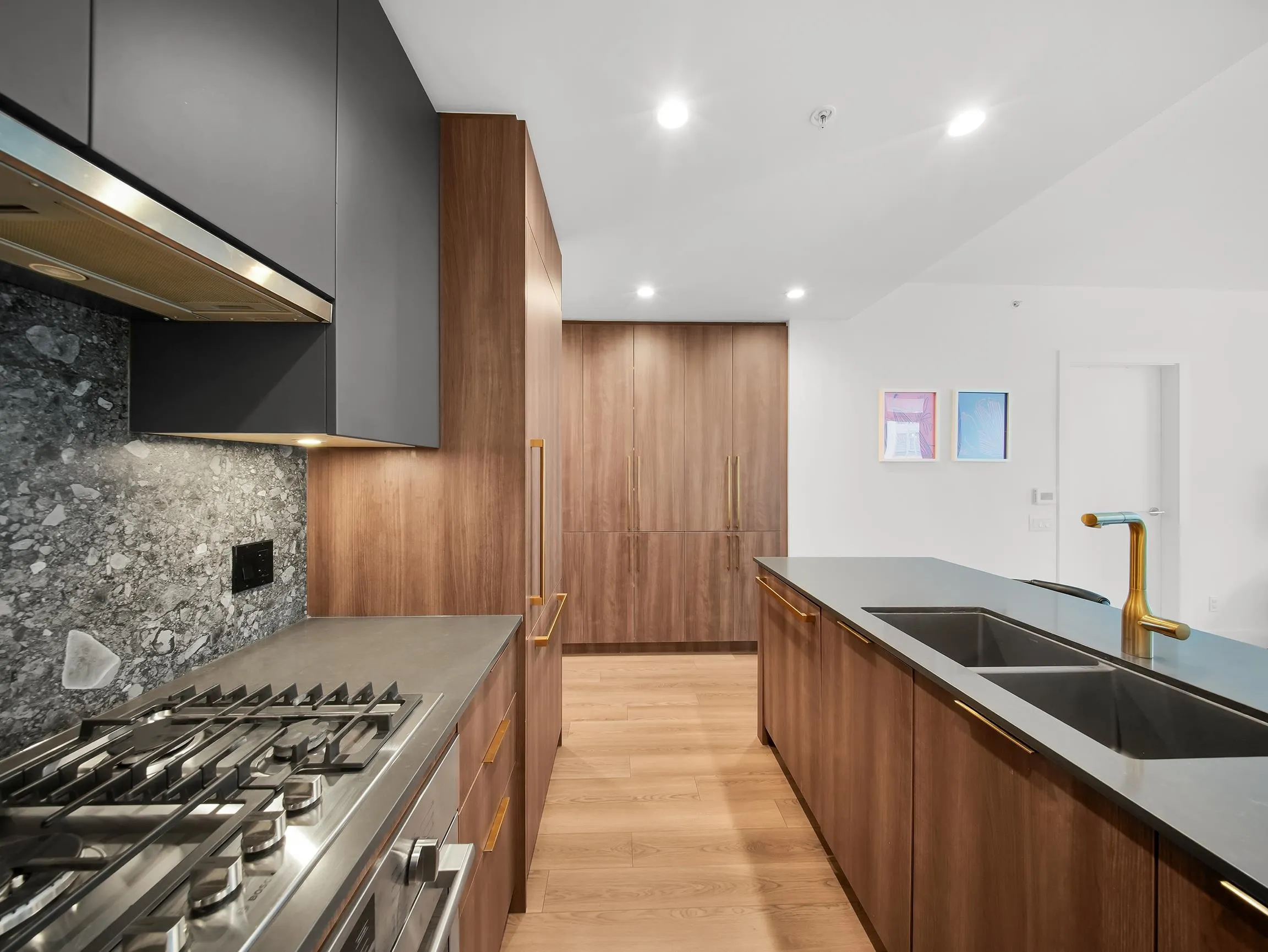 2375 Emery Court #404