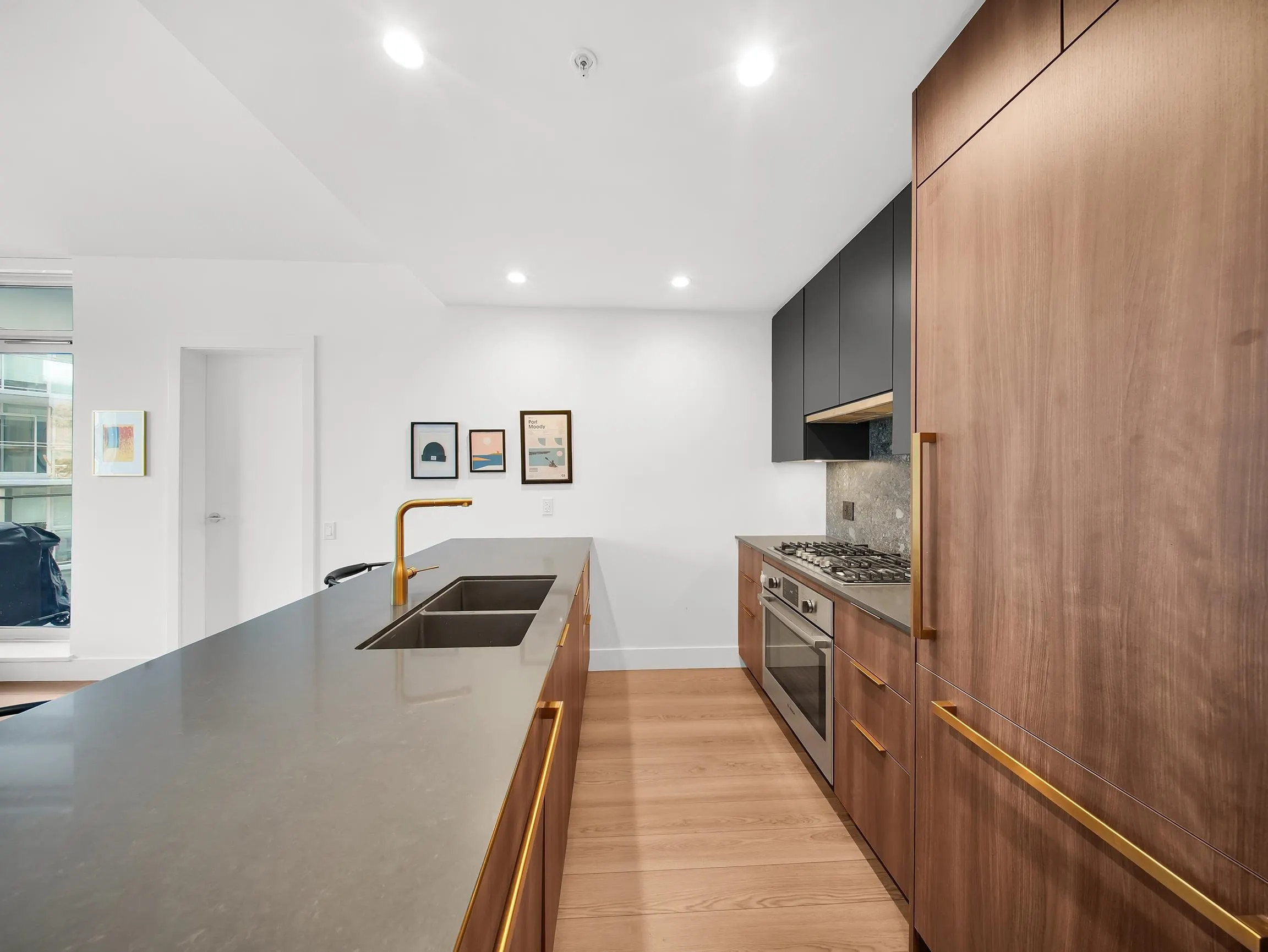 2375 Emery Court #404