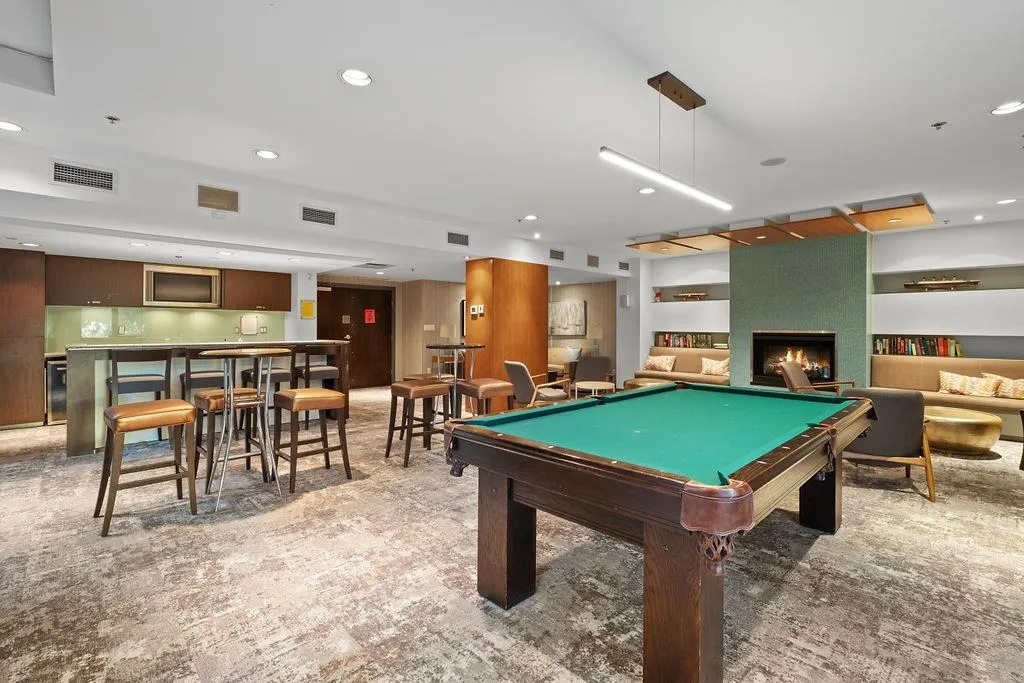 1005 Beach Avenue #601