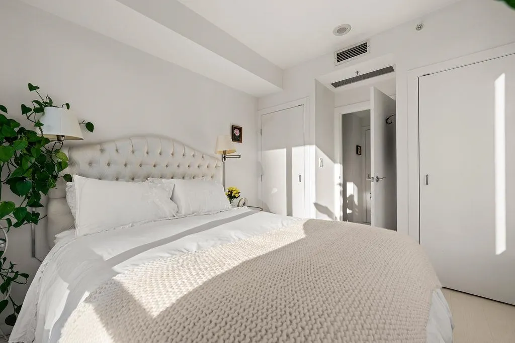 1005 Beach Avenue #601