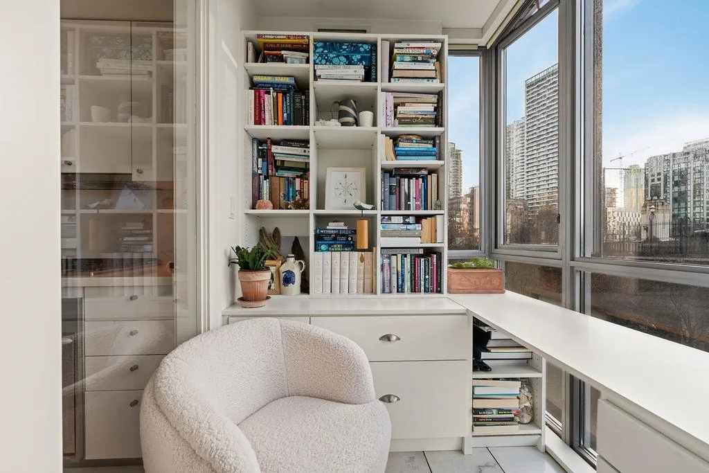 1005 Beach Avenue #601