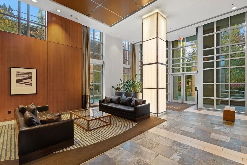 1005 Beach Avenue #601