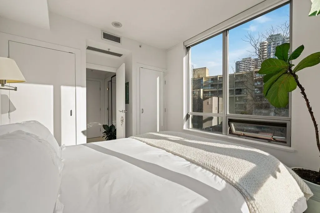 1005 Beach Avenue #601