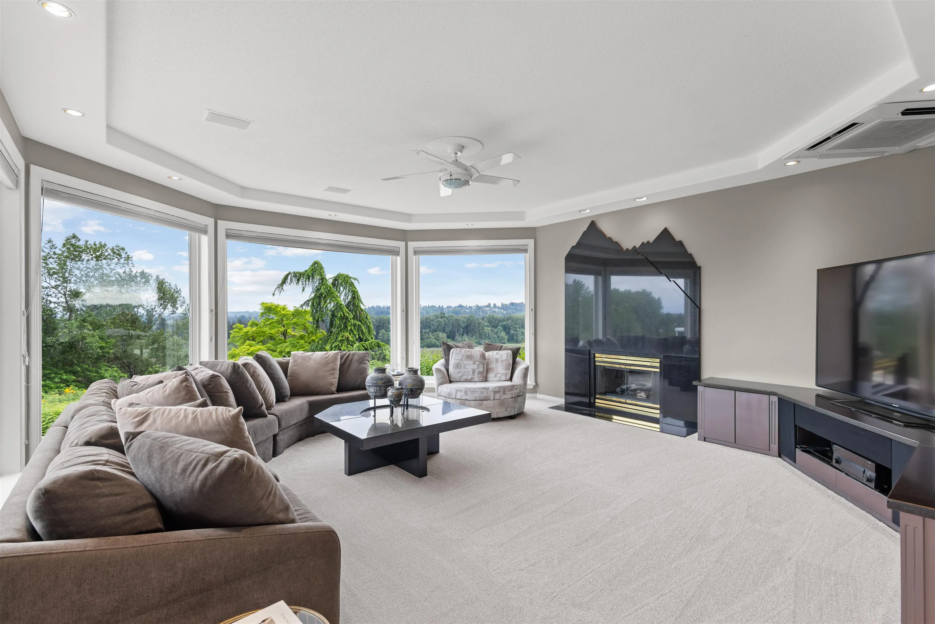 2556 Palisade Crescent