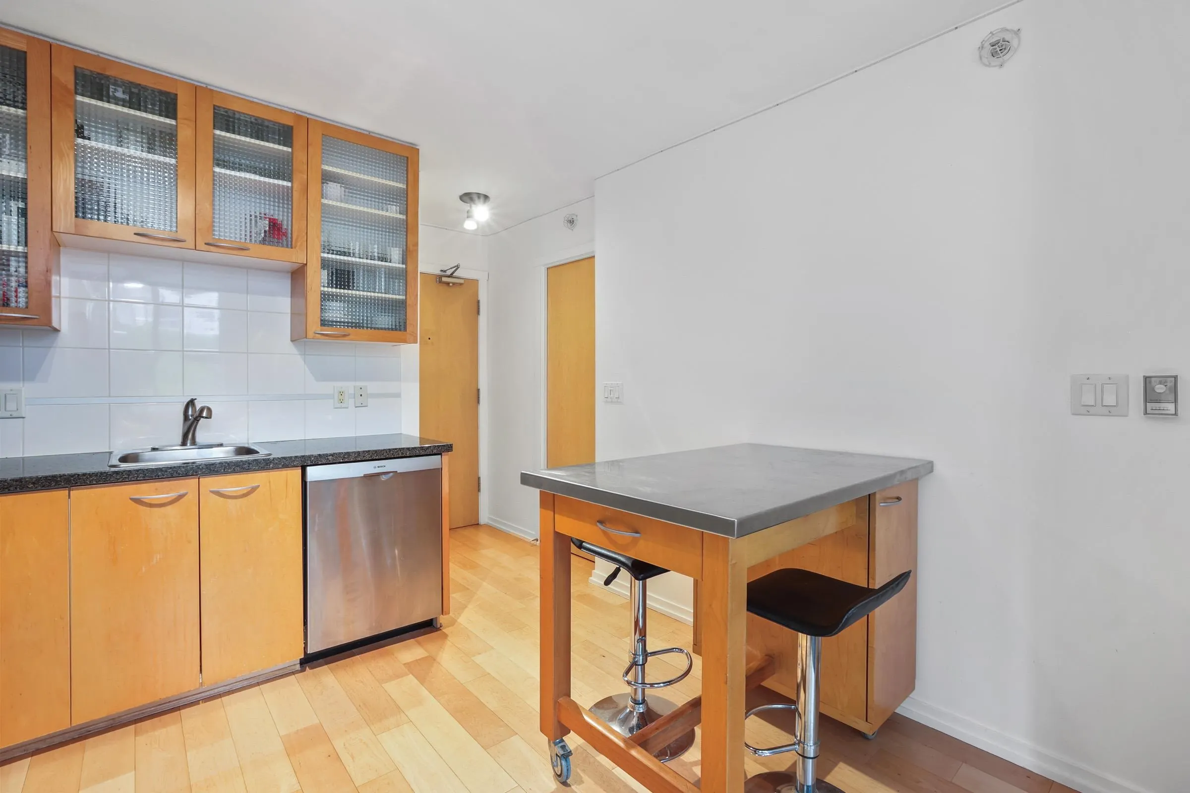 969 Richards Street #504