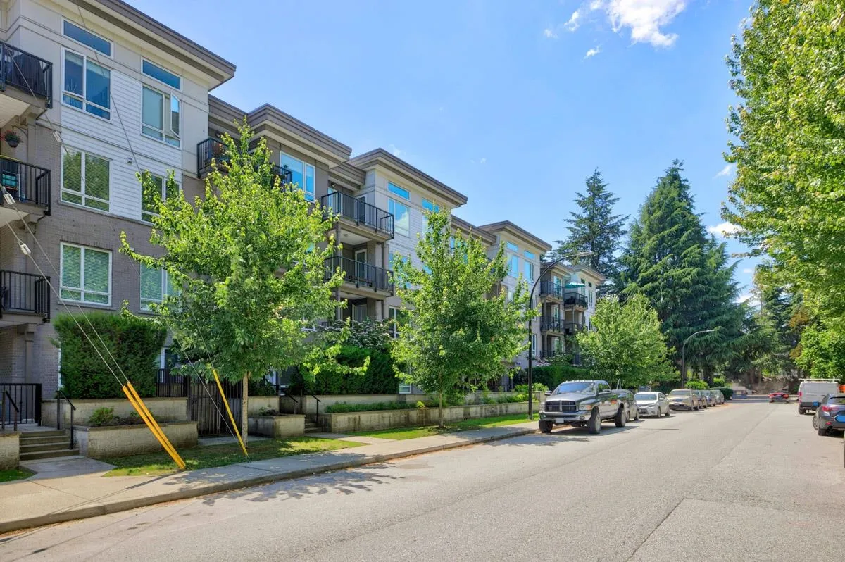 2382 Atkins Avenue #404