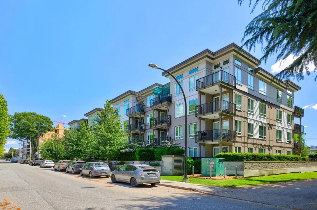 2382 Atkins Avenue #404