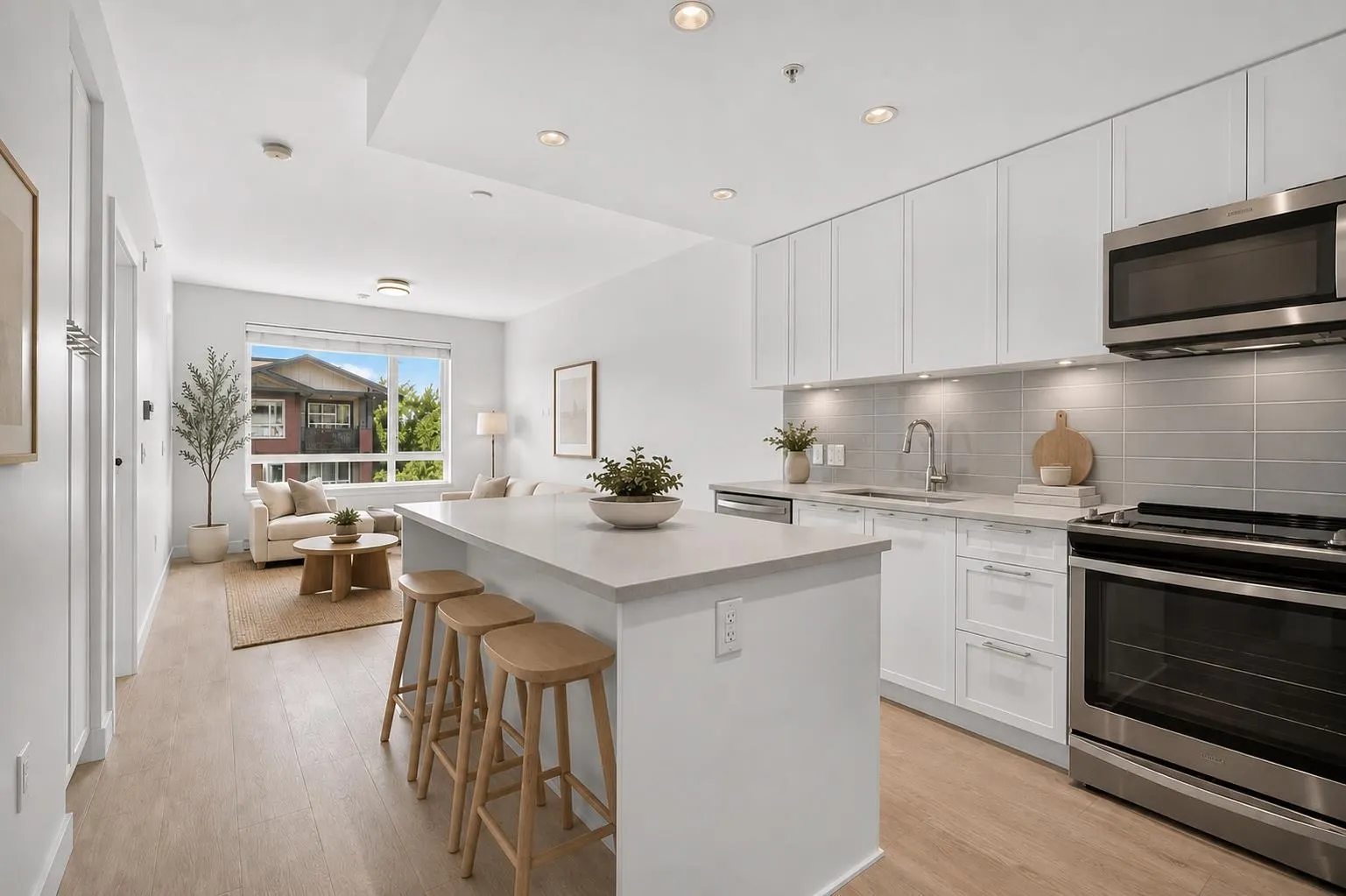 2382 Atkins Avenue #404