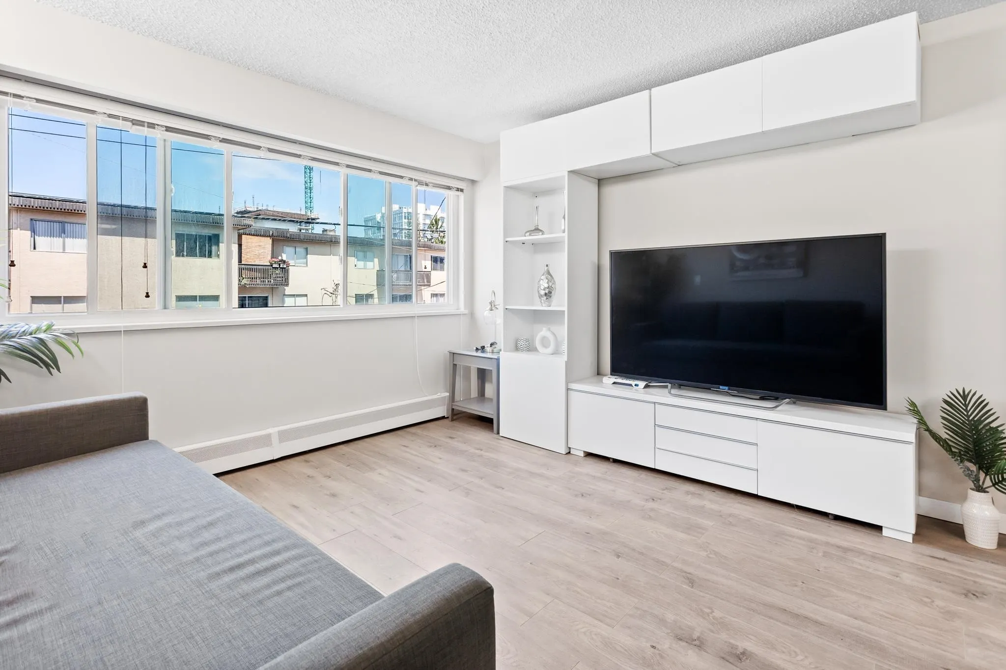 1149 W 11th Avenue #206