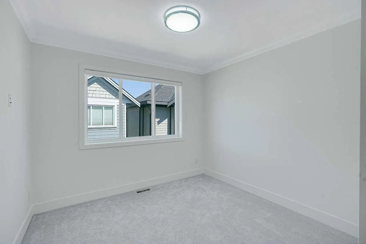 608 Ewen Avenue #16