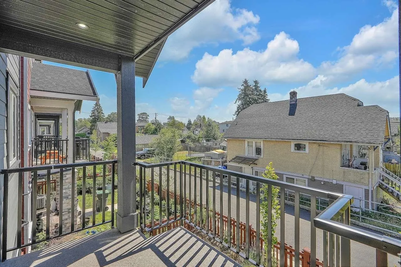 608 Ewen Avenue #16