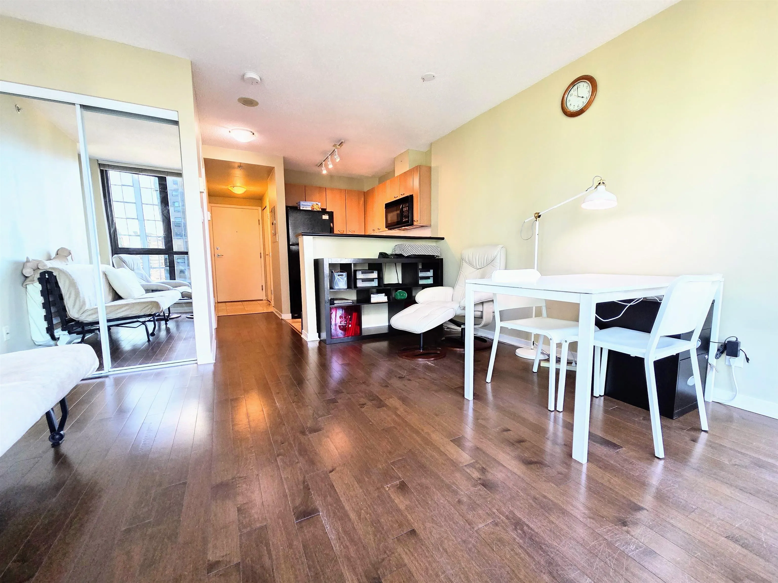 1367 Alberni Street #1109