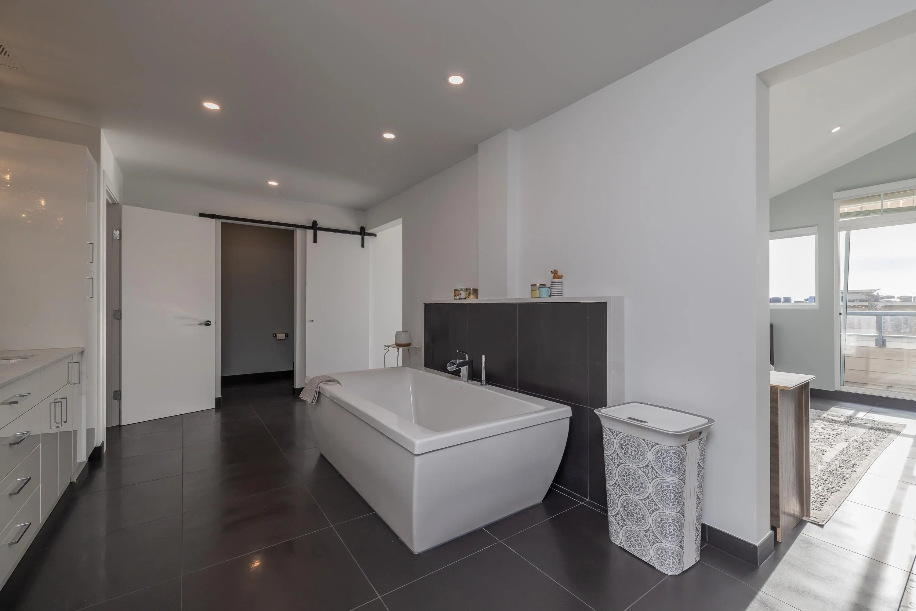 15161 Prospect Avenue #7
