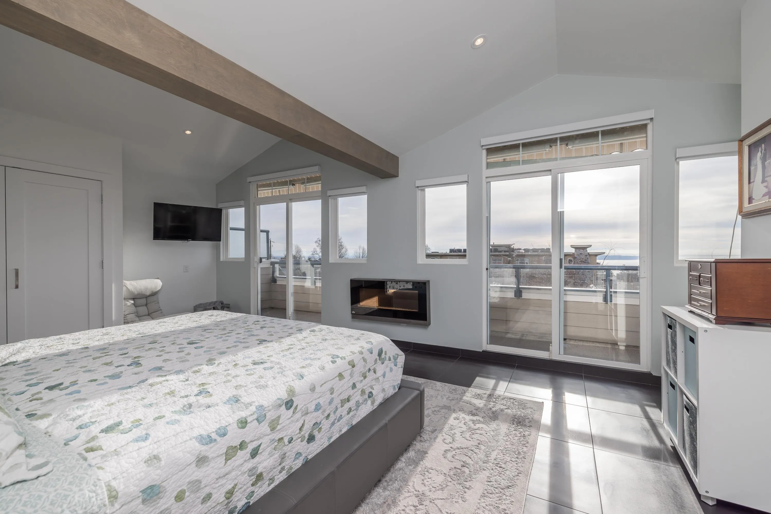 15161 Prospect Avenue #7