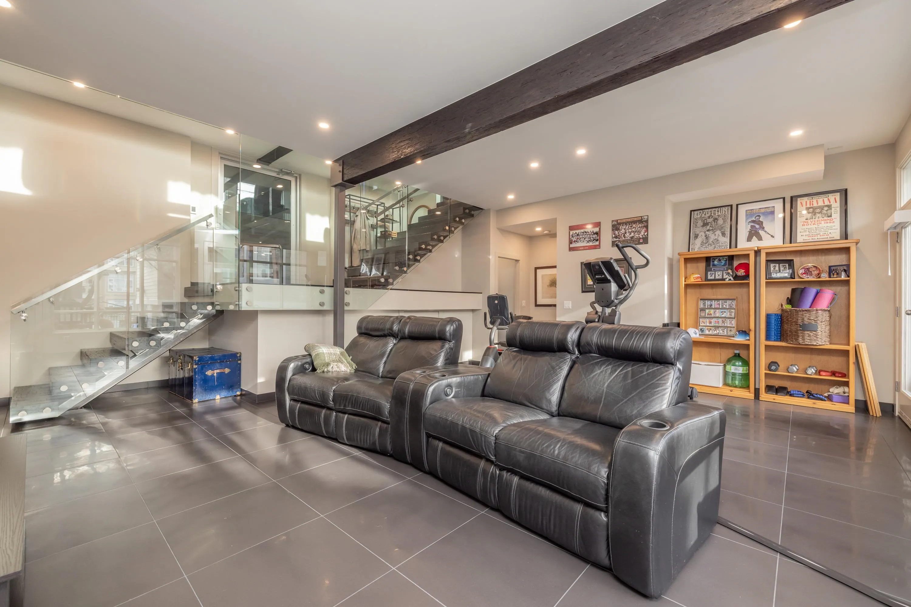 15161 Prospect Avenue #7