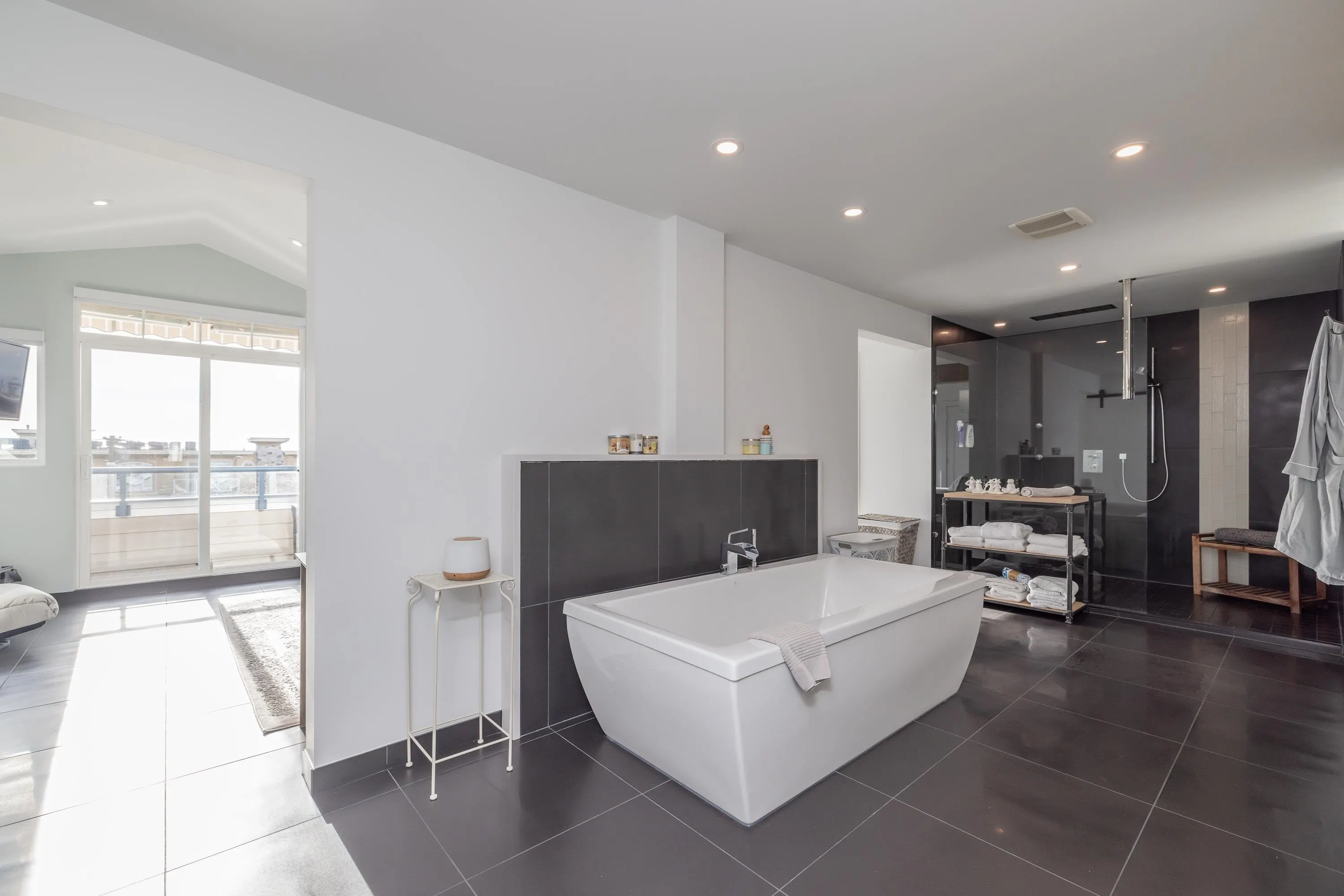 15161 Prospect Avenue #7