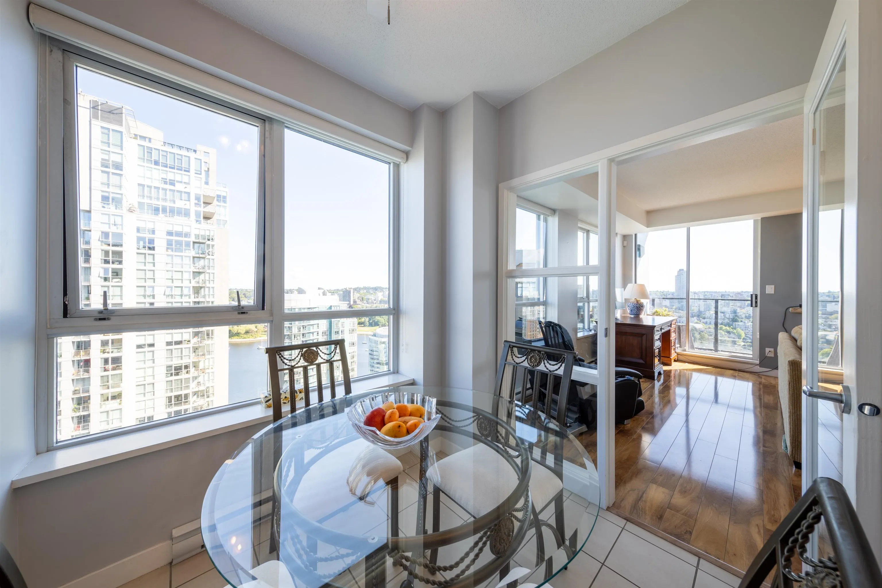 1438 Richards Street #3601