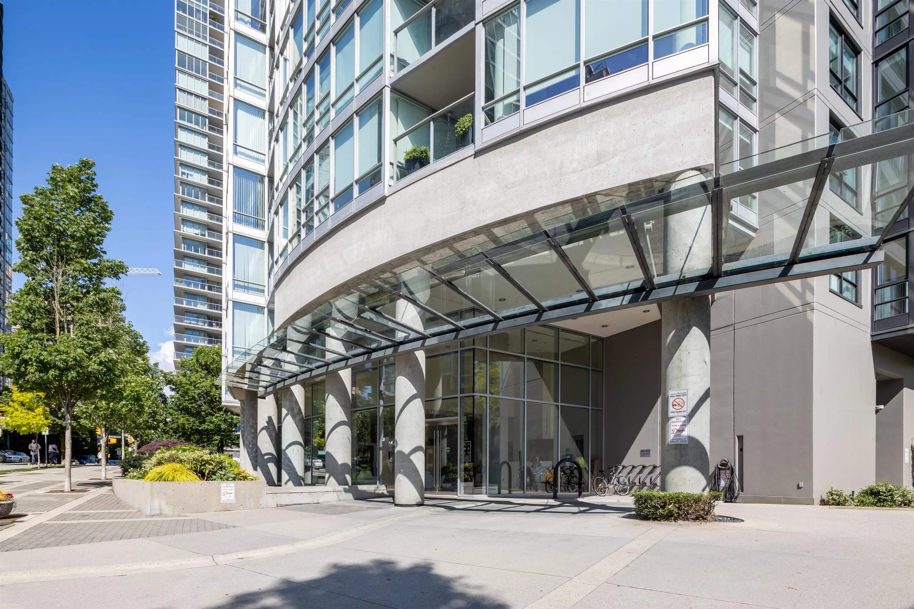 1438 Richards Street #3601