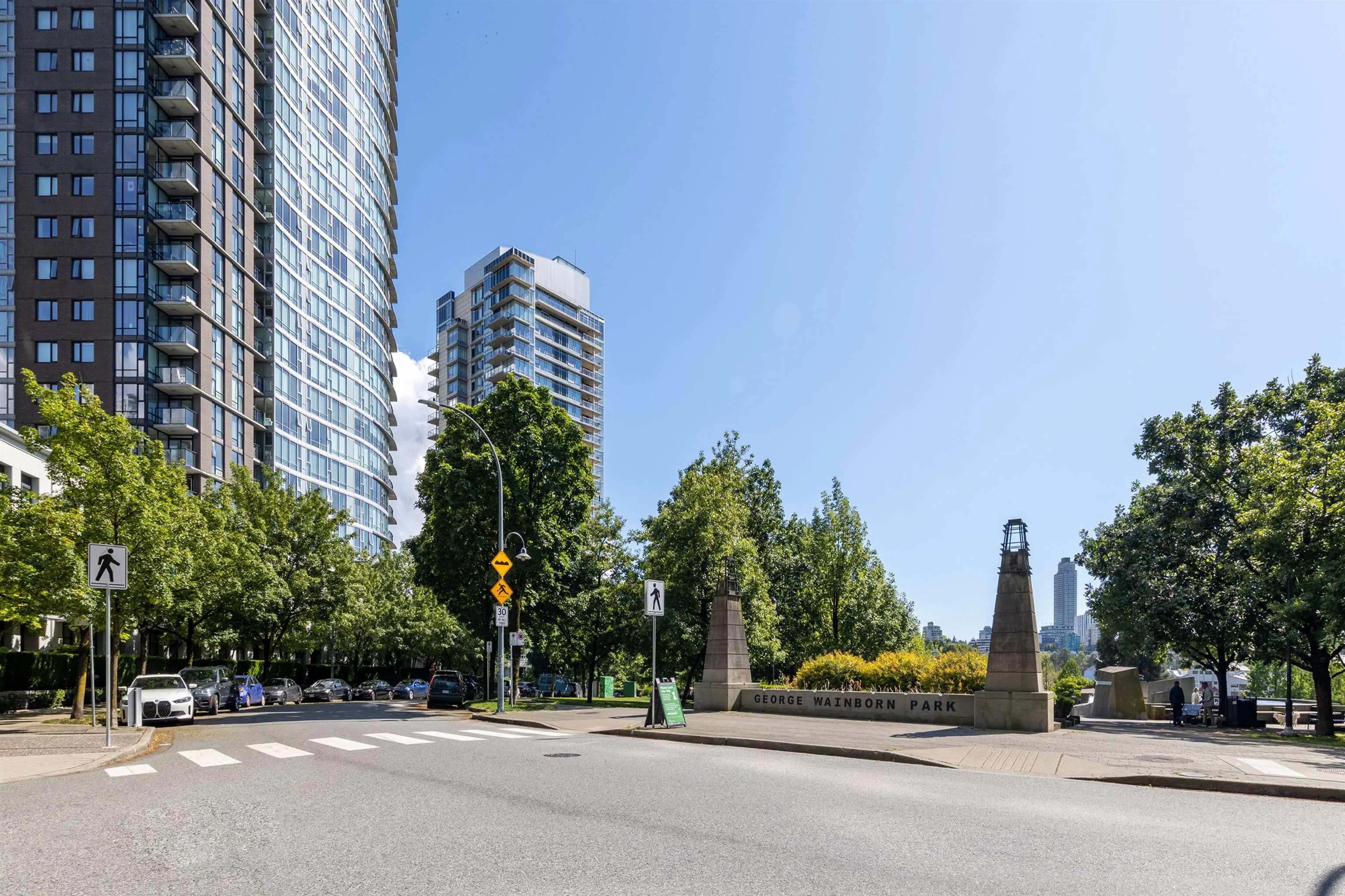 1438 Richards Street #3601