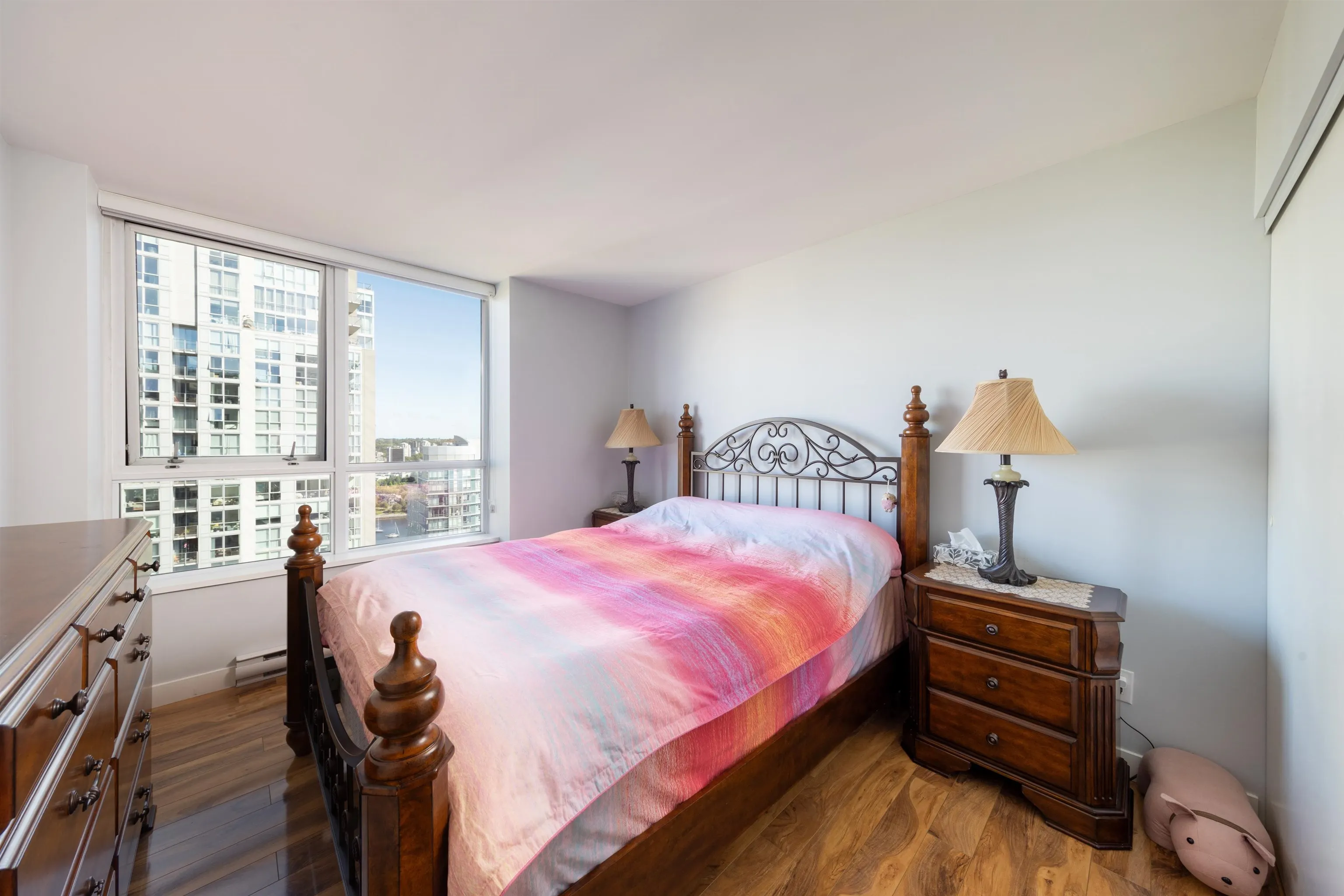 1438 Richards Street #3601