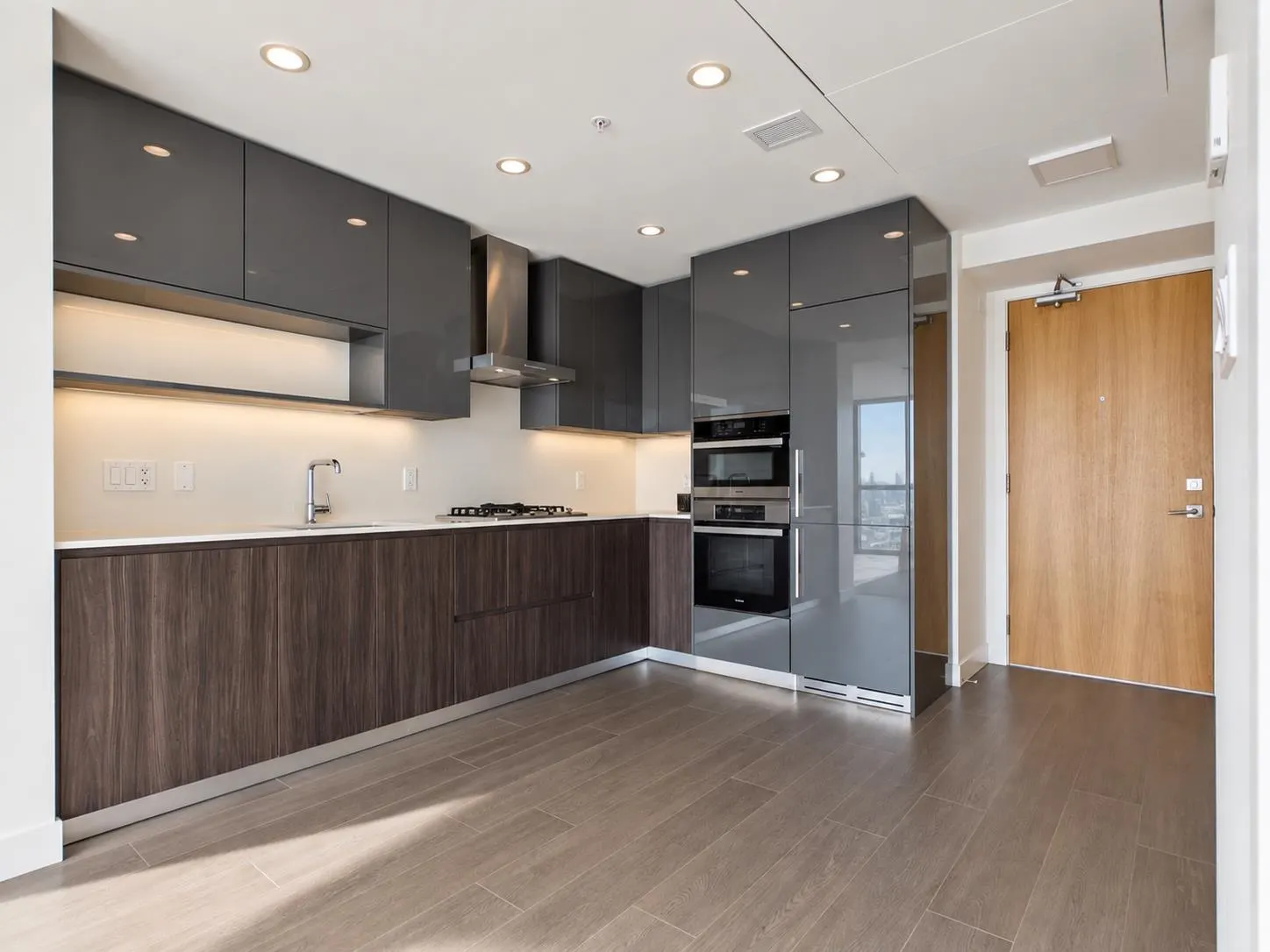 6511 Sussex Avenue #2505