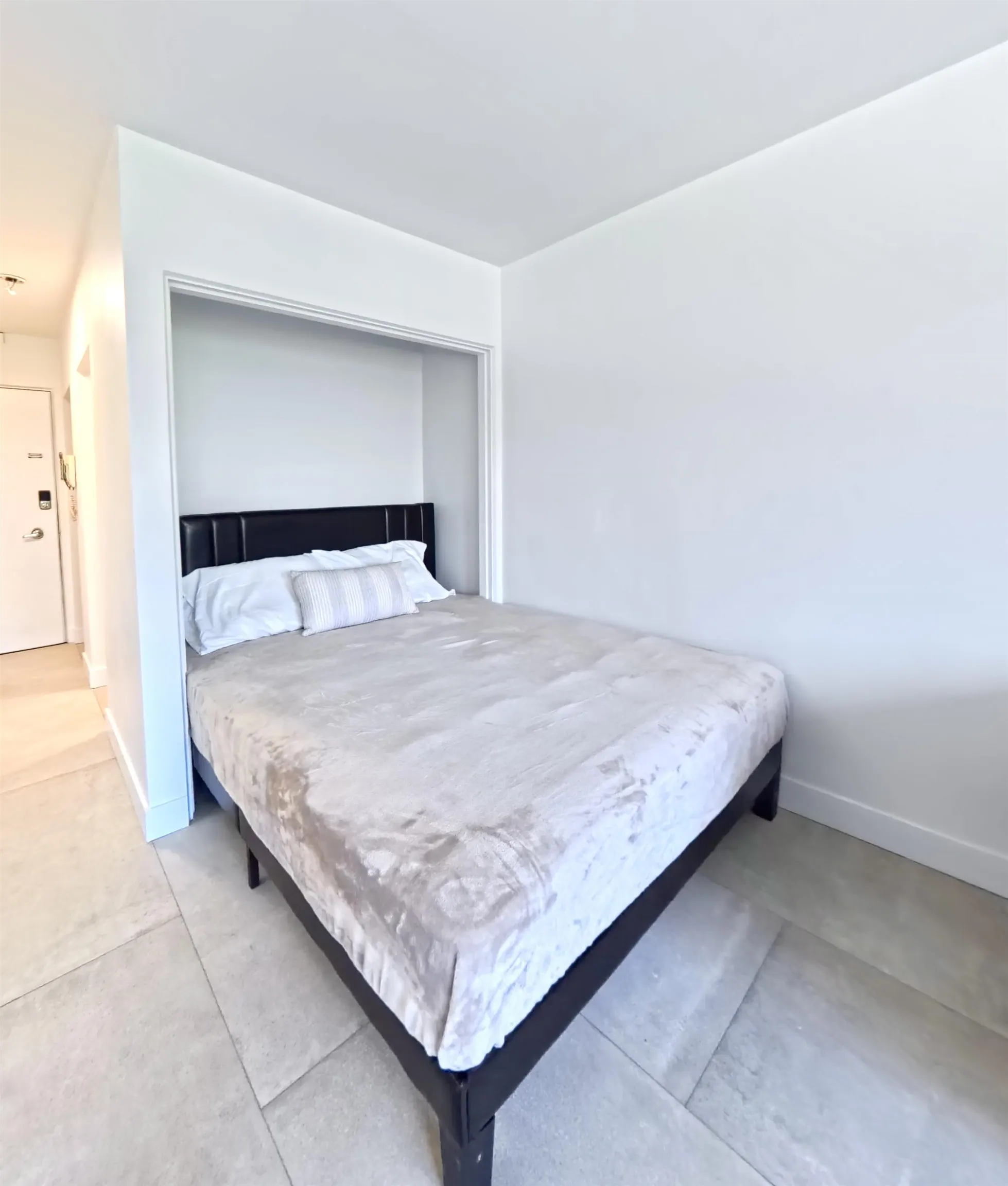 1540 Haro Street #210