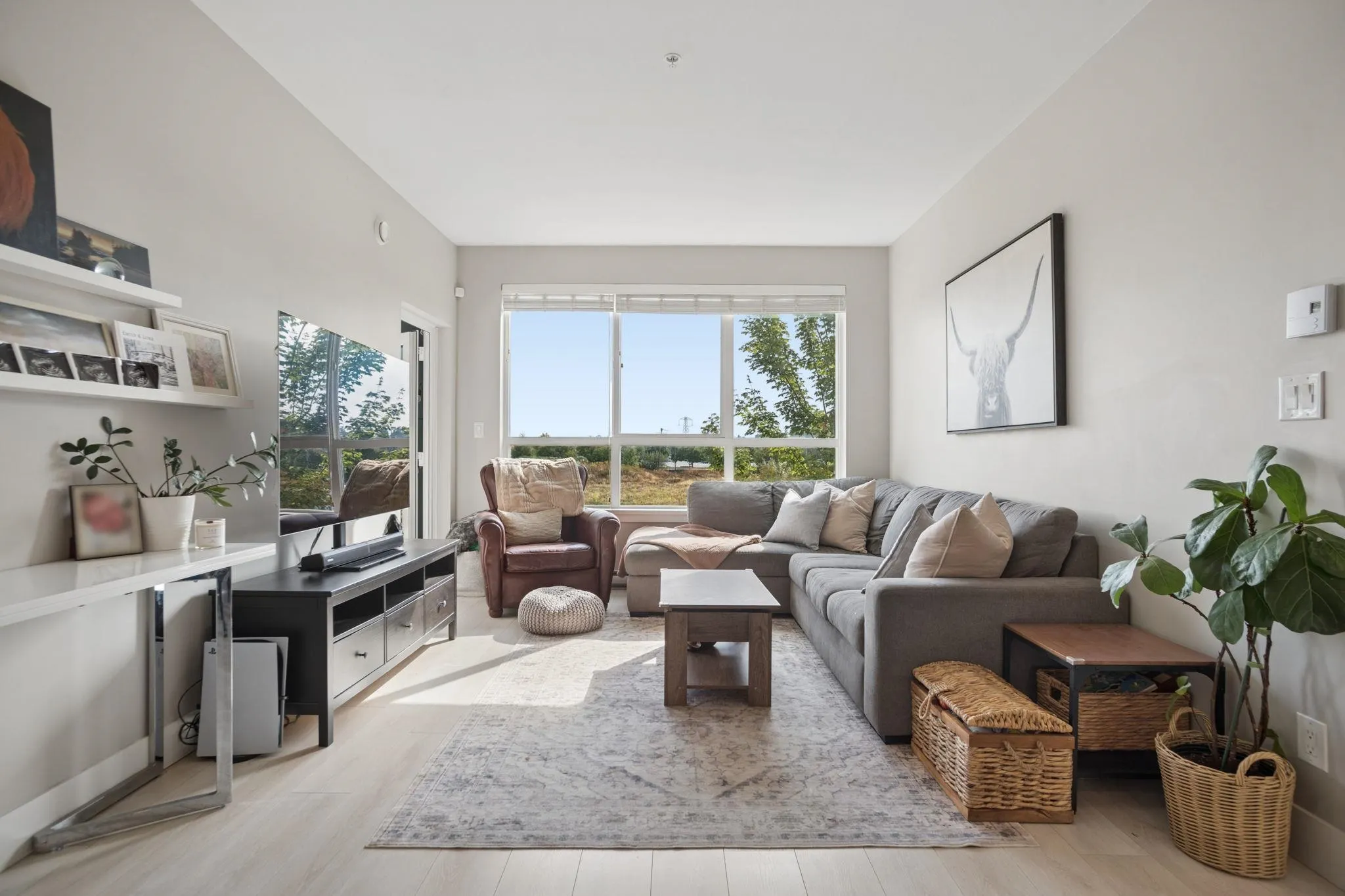 4690 Hawk Lane #228
